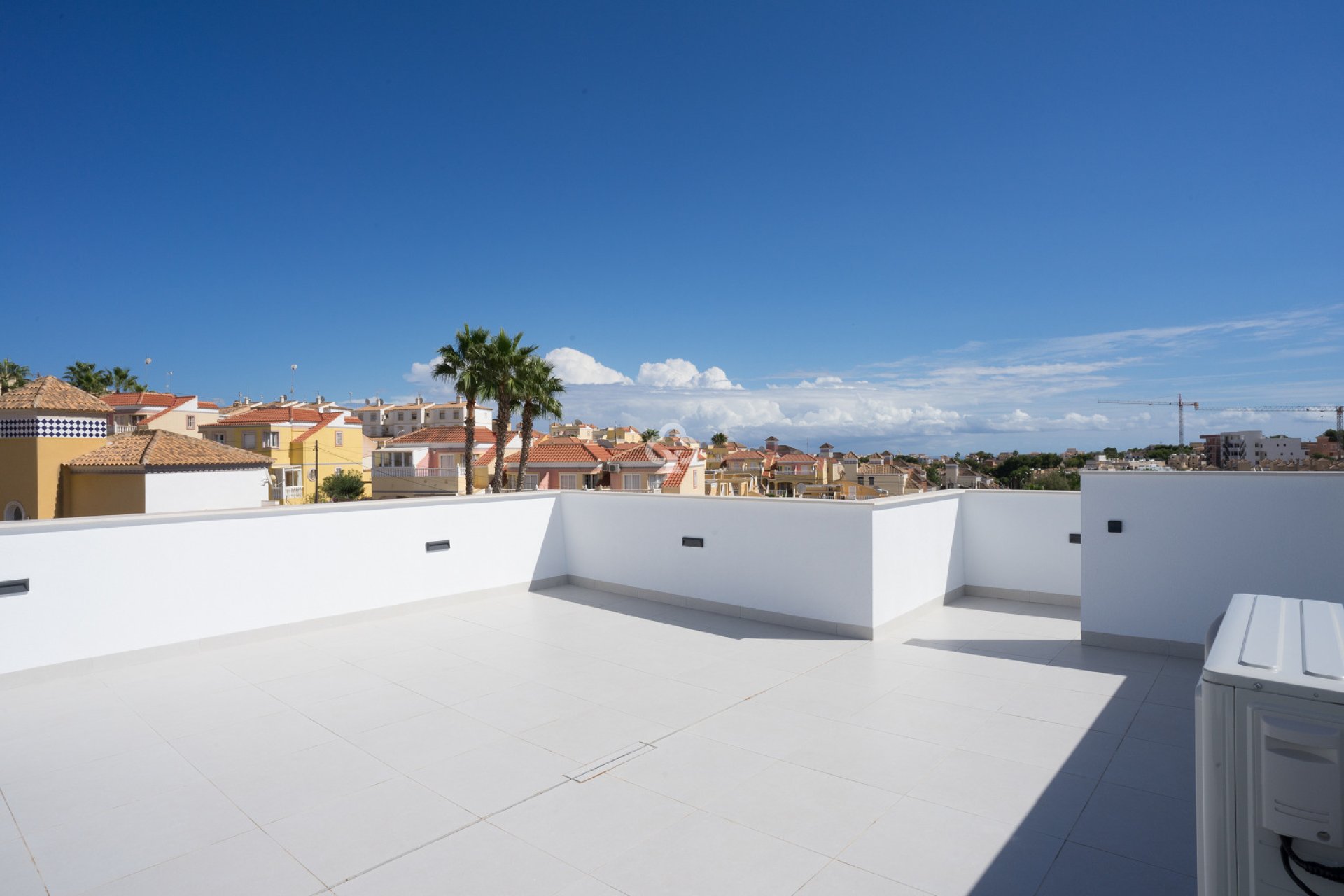 Obra nueva - Villas -
San Miguel de Salinas