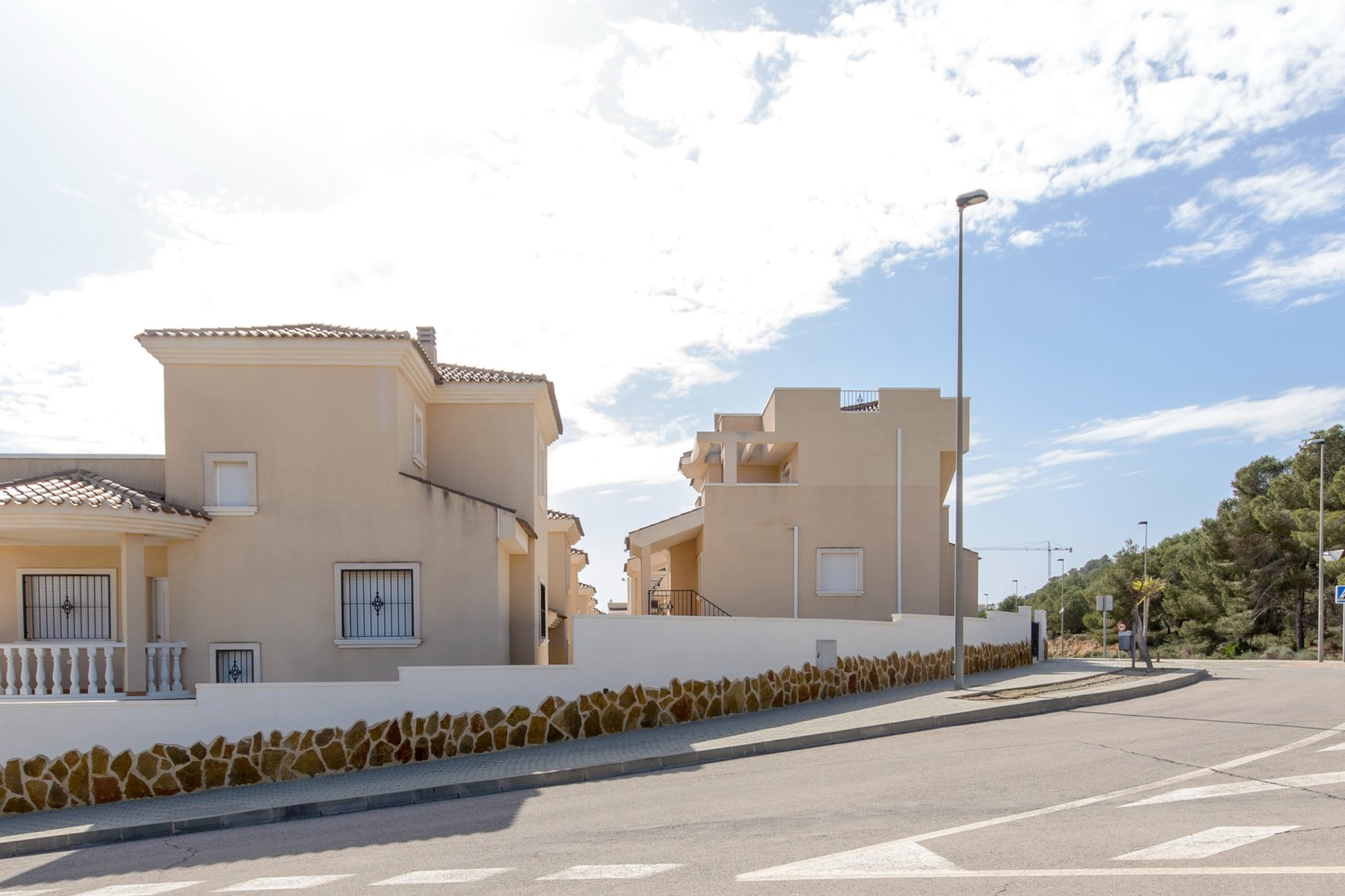 Obra nueva - Villas -
San Miguel de Salinas