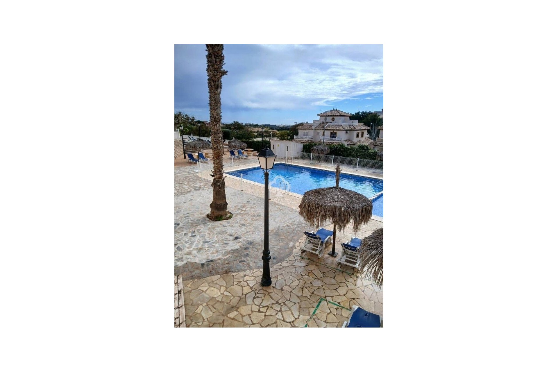 Resale - Adosados -
Orihuela Costa - Cabo roig - La Zenia