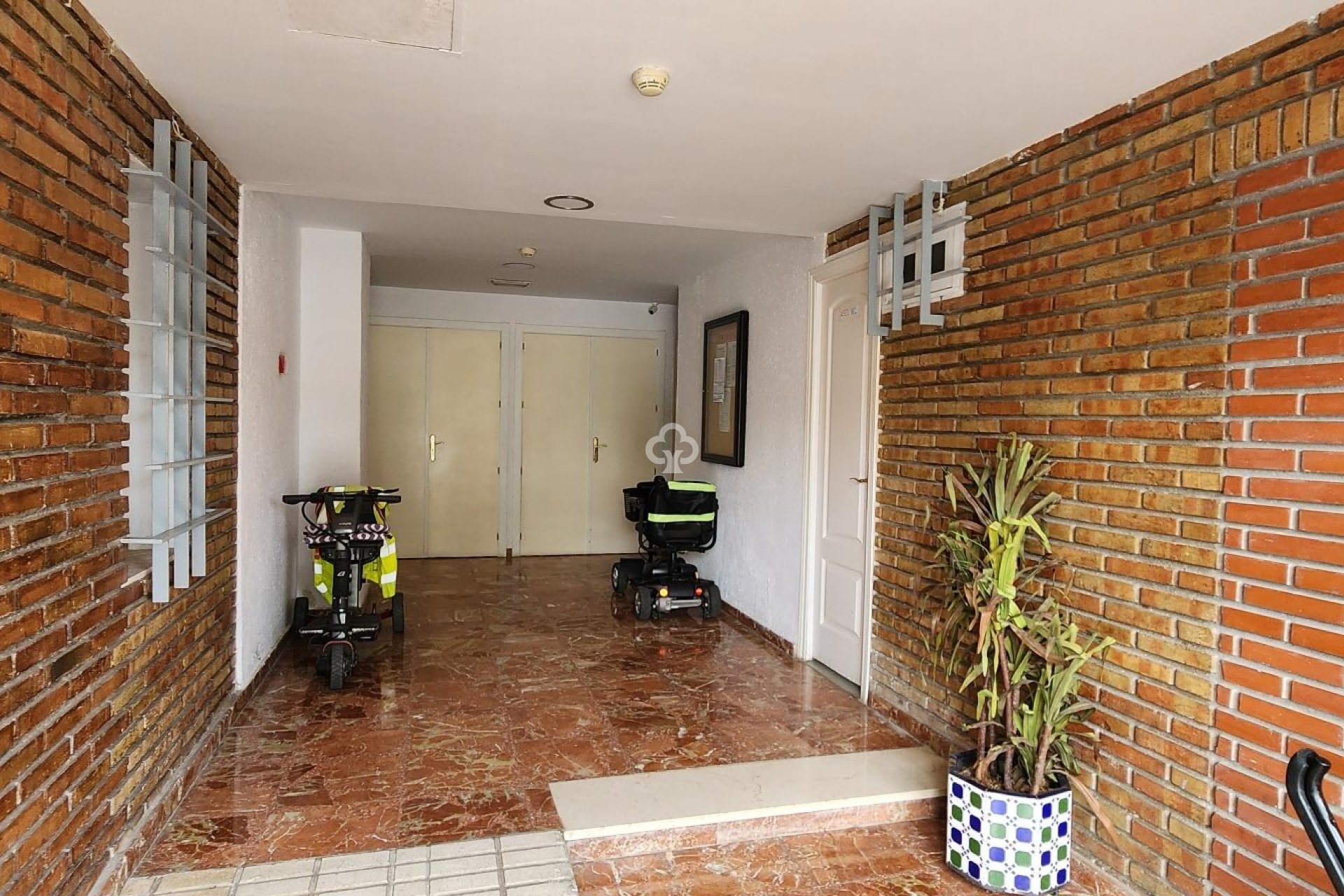 Resale - Apartament -
Benalmádena - Arroyo de la miel