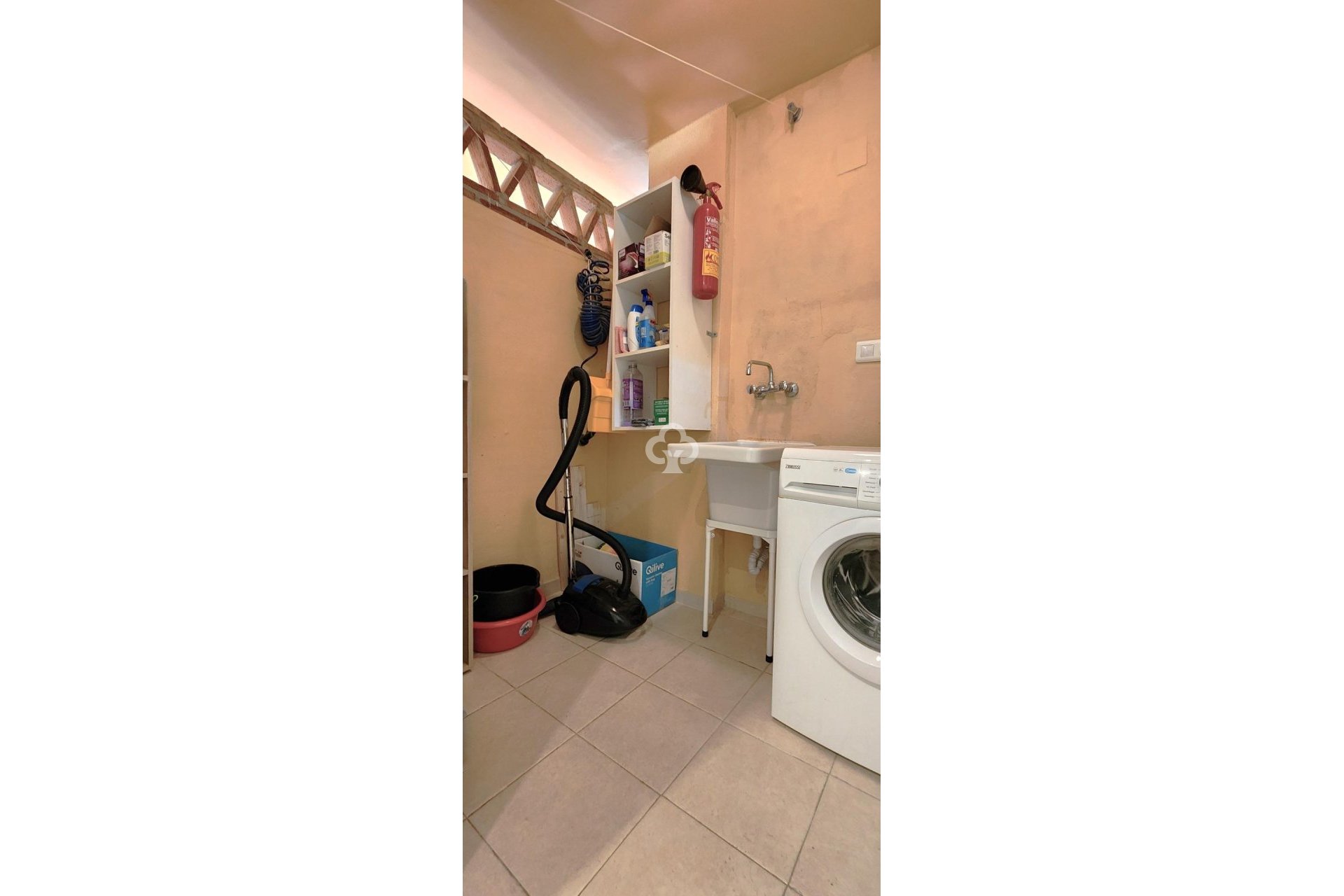 Resale - Apartament -
Elviria