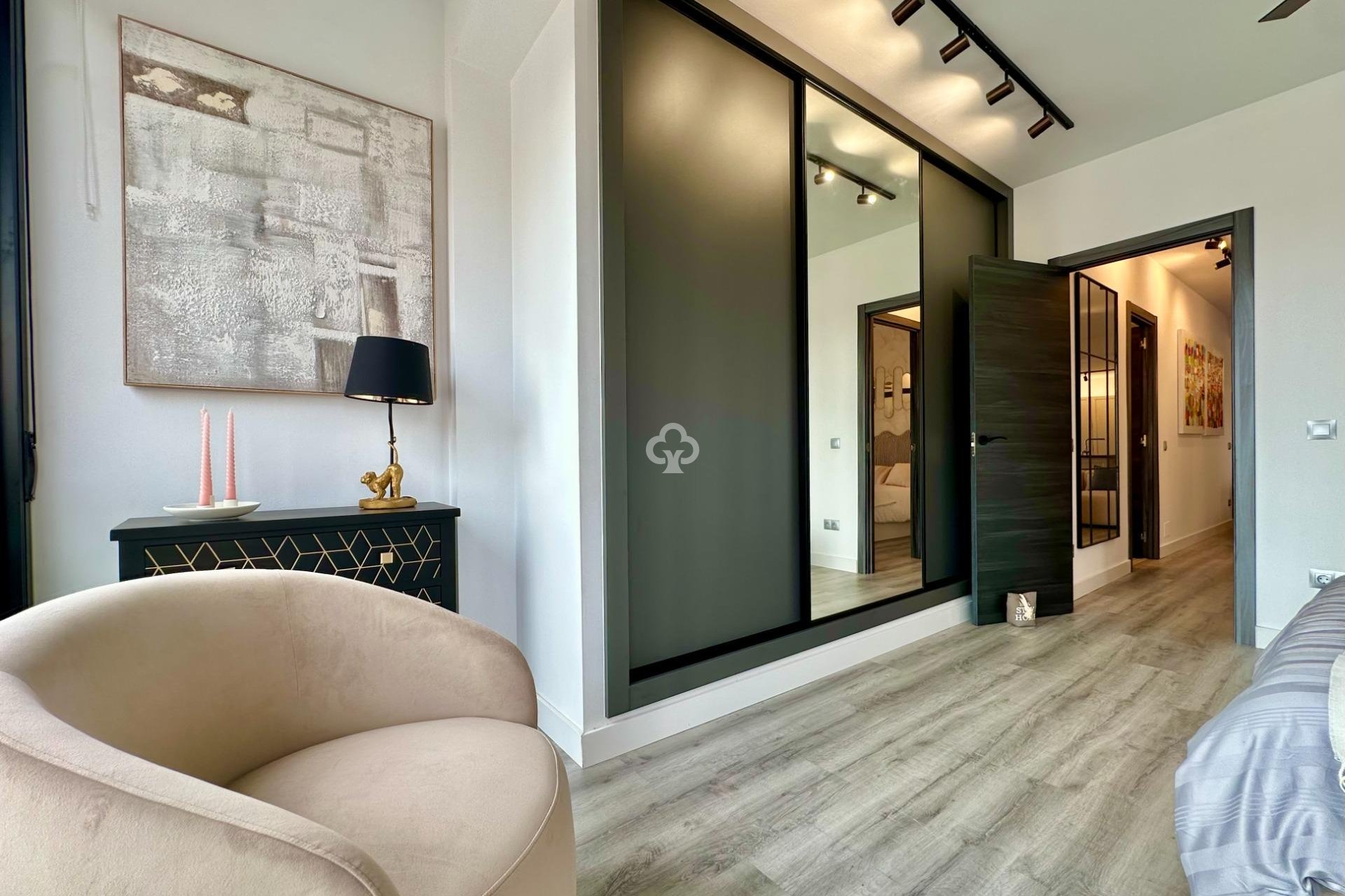 Resale - Apartament -
Fuengirola - 1ª Línea de playa