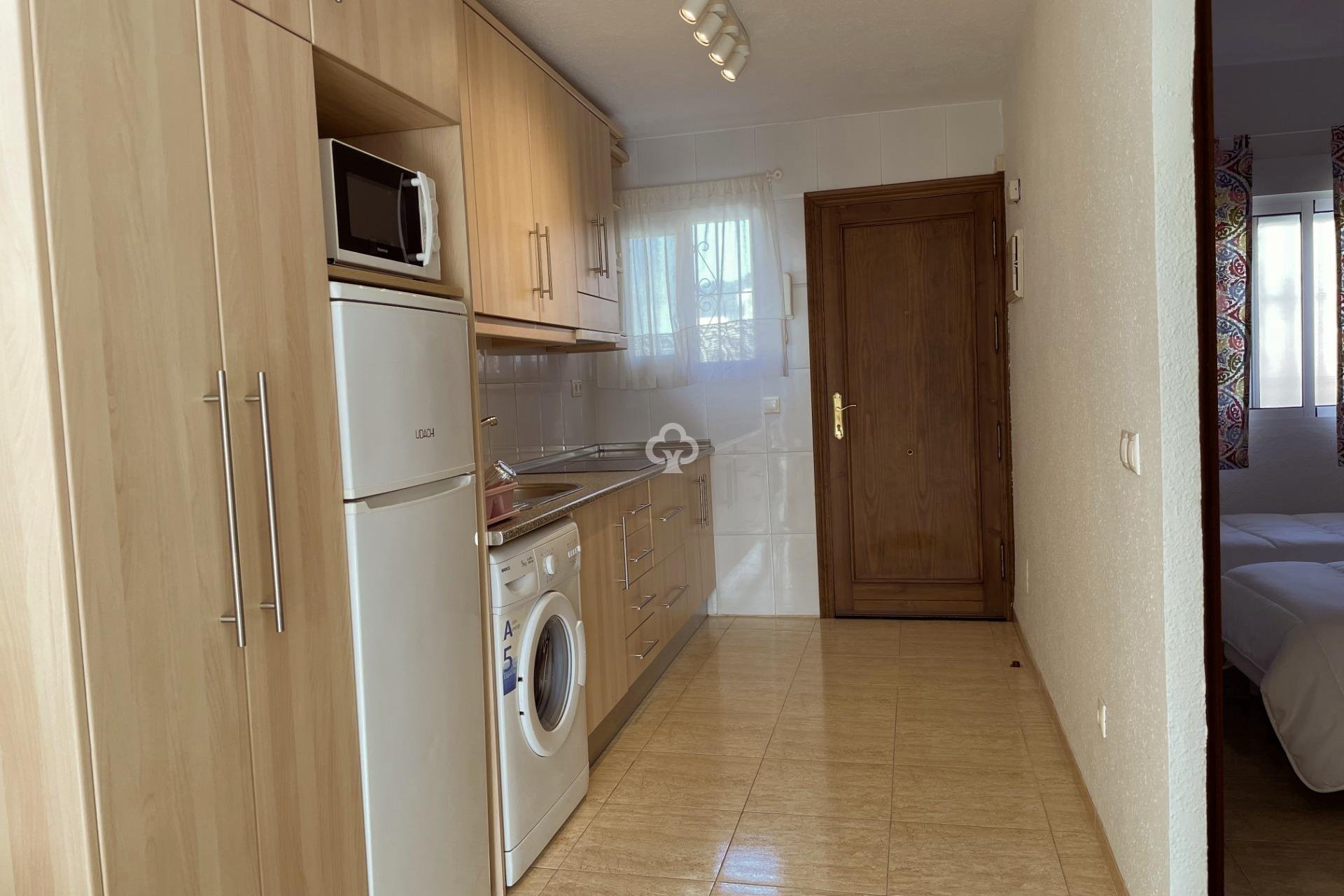 Resale - Apartament -
Fuengirola - 1ª Línea de playa