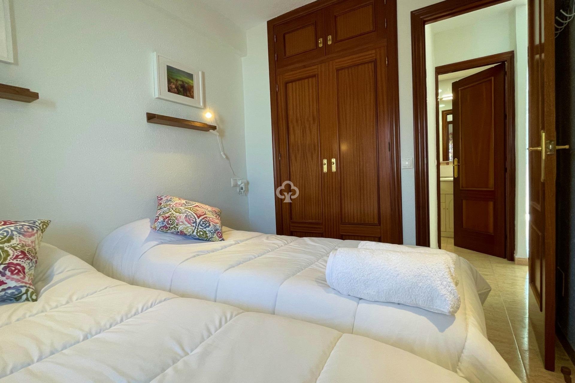 Resale - Apartament -
Fuengirola - 1ª Línea de playa