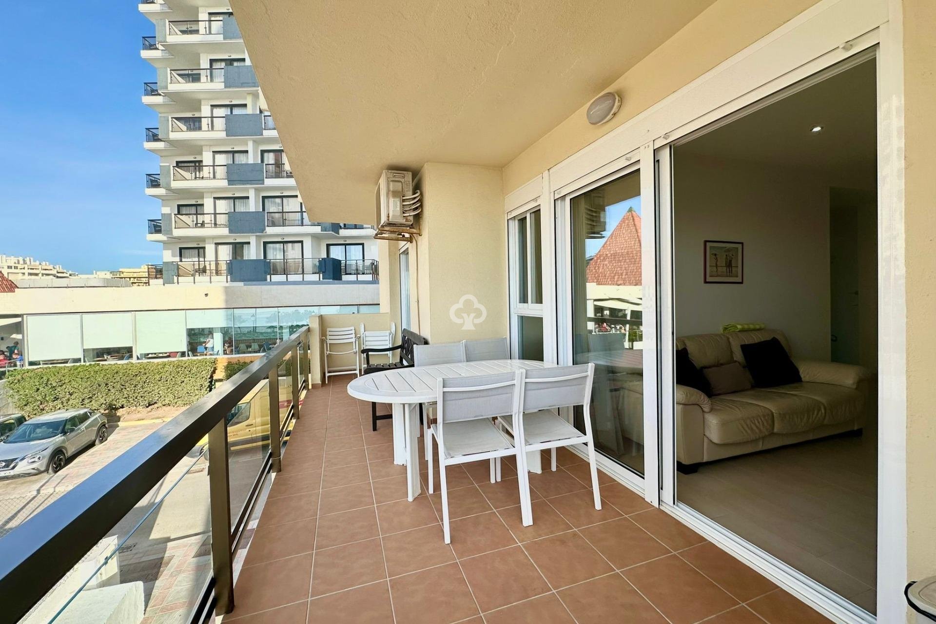 Resale - Apartament -
Fuengirola - 1ª Línea de playa