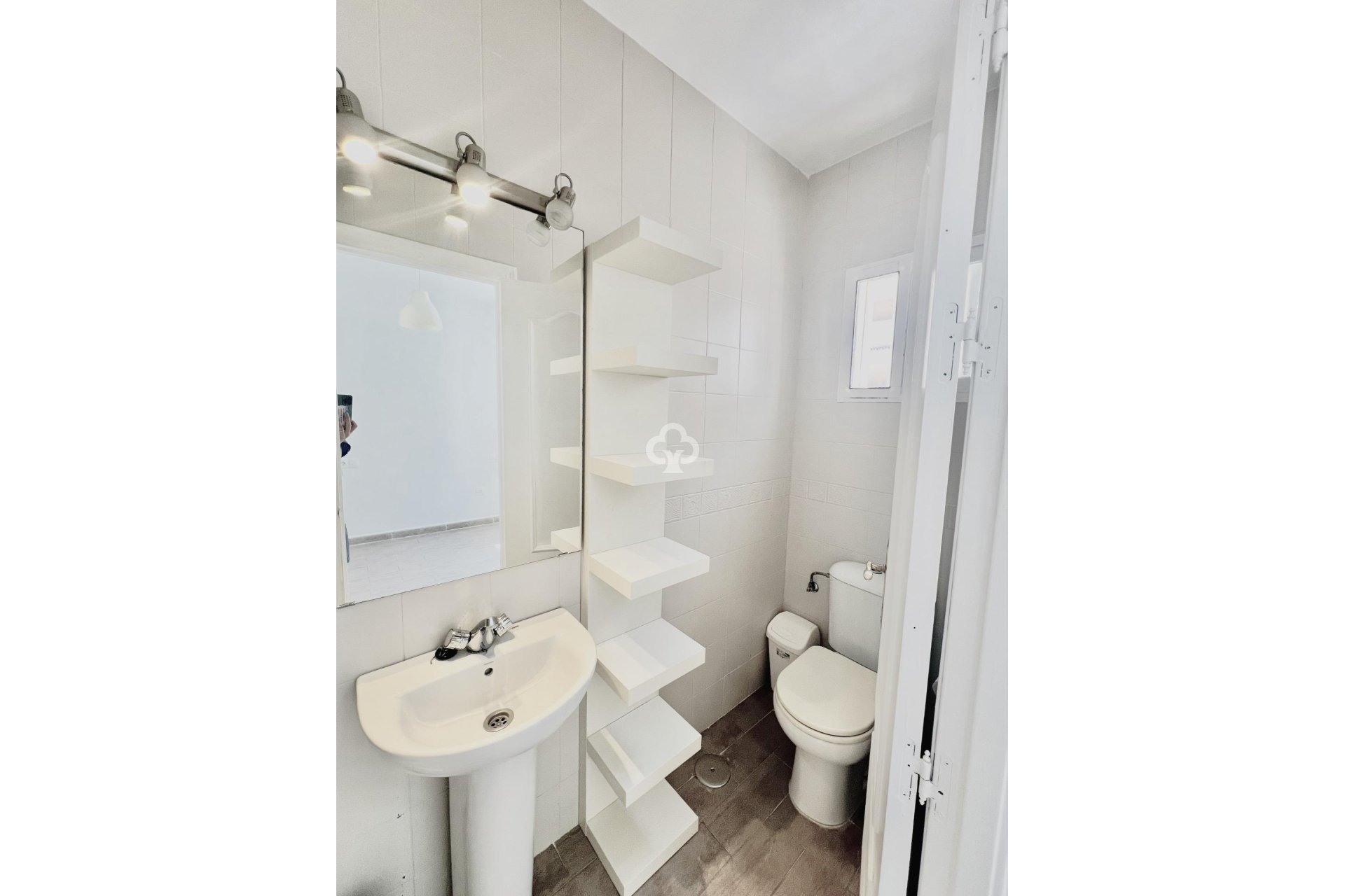 Resale - Apartament -
Fuengirola - 2ª Línea de playa