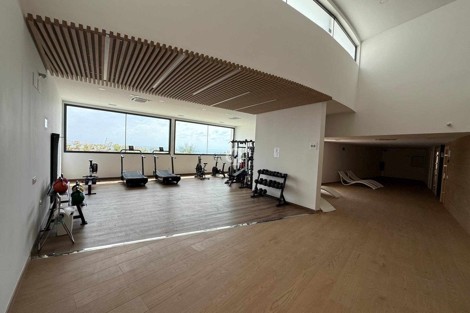 Resale - Apartament -
Fuengirola - Carvajal