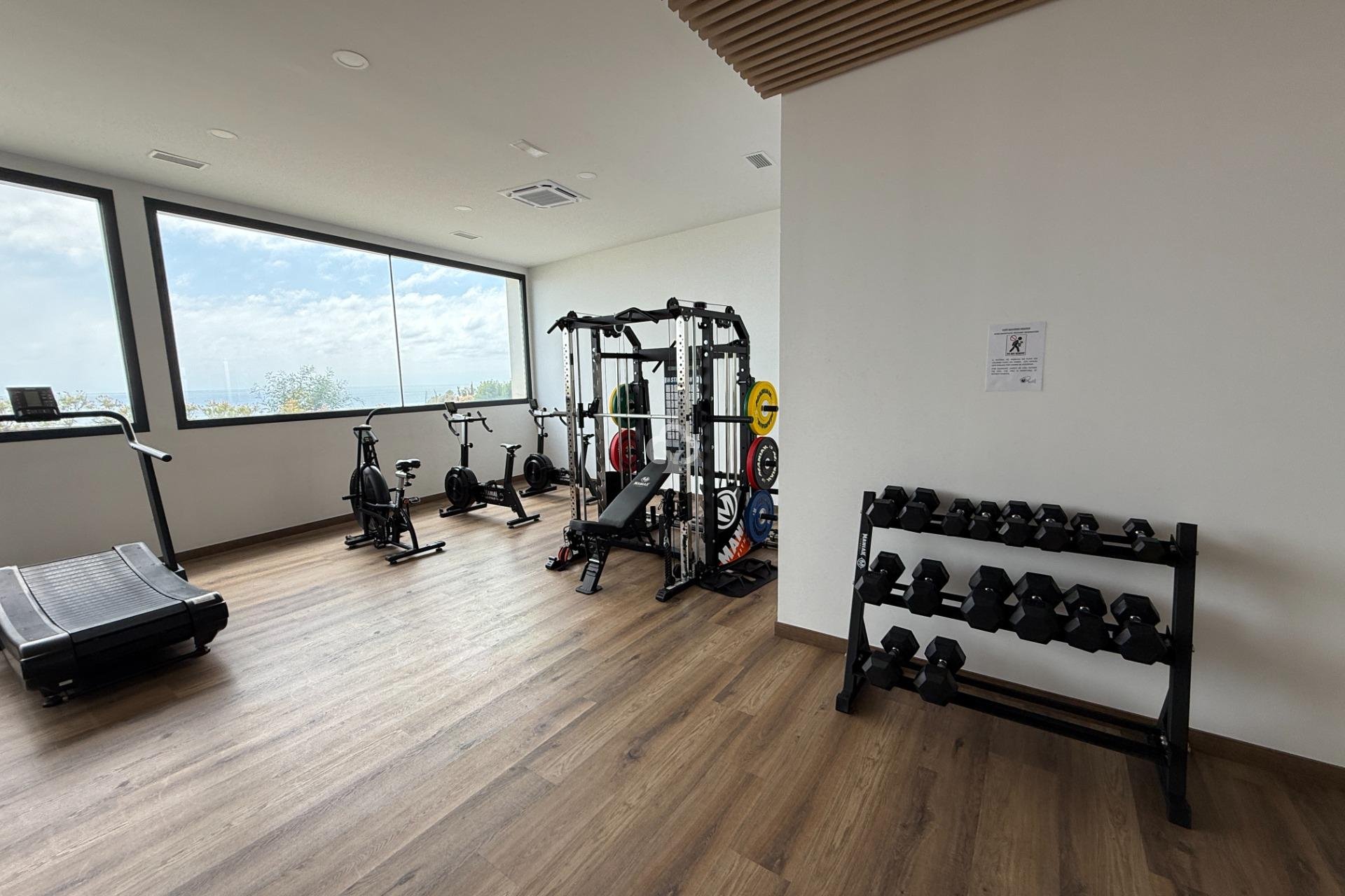 Resale - Apartament -
Fuengirola - Carvajal