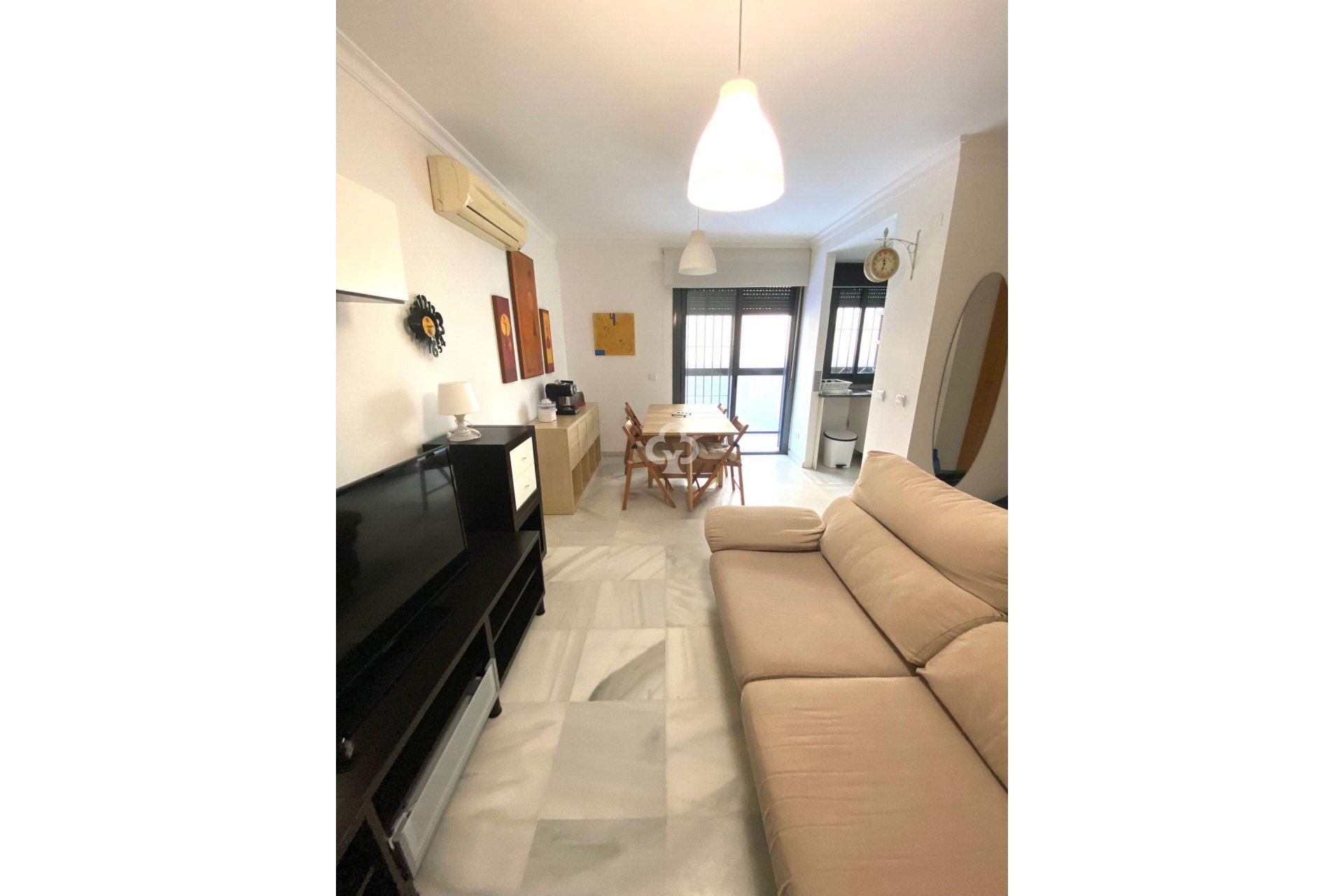 Resale - Apartament -
Fuengirola - Carvajal