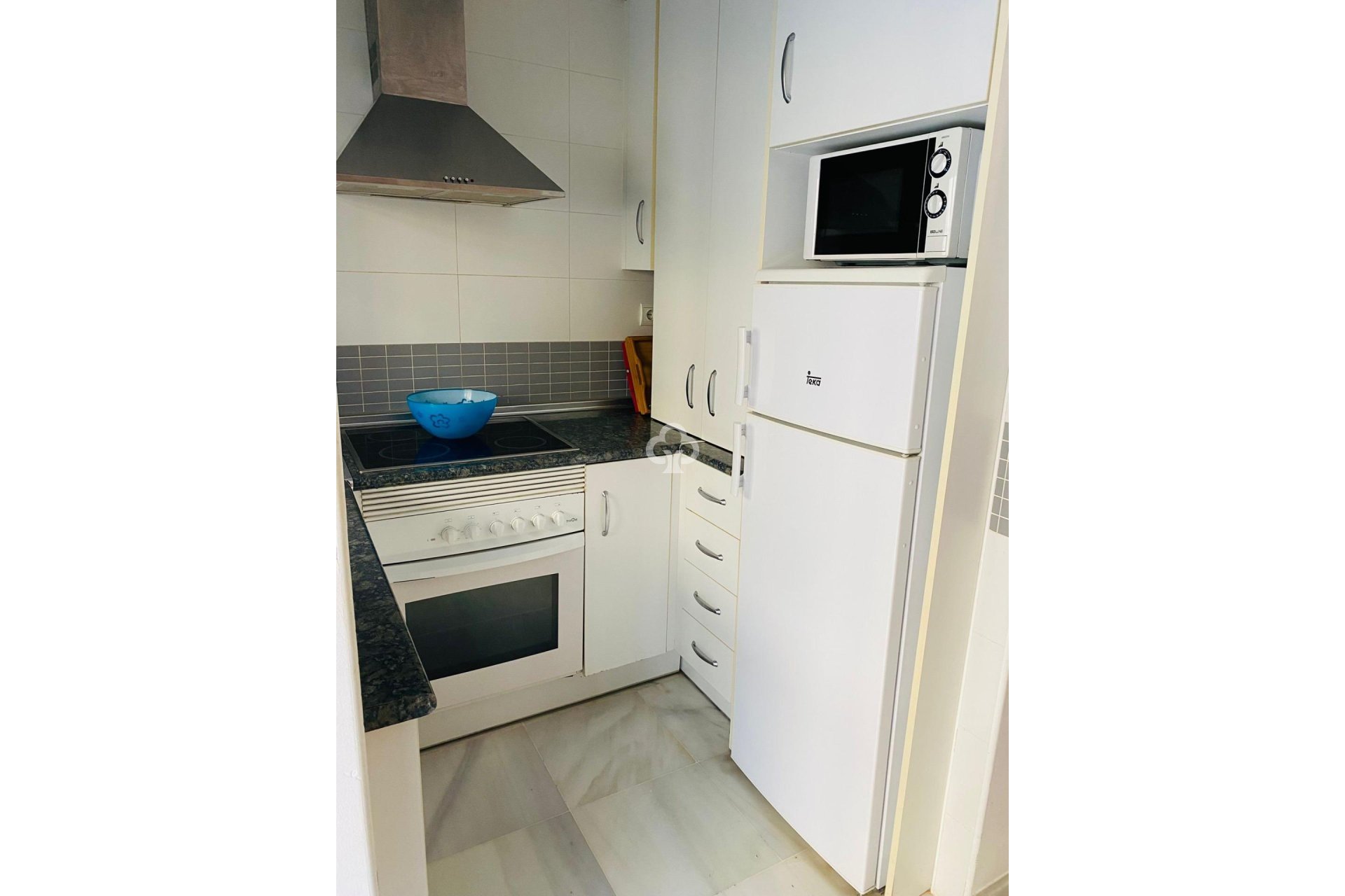 Resale - Apartament -
Fuengirola - Carvajal