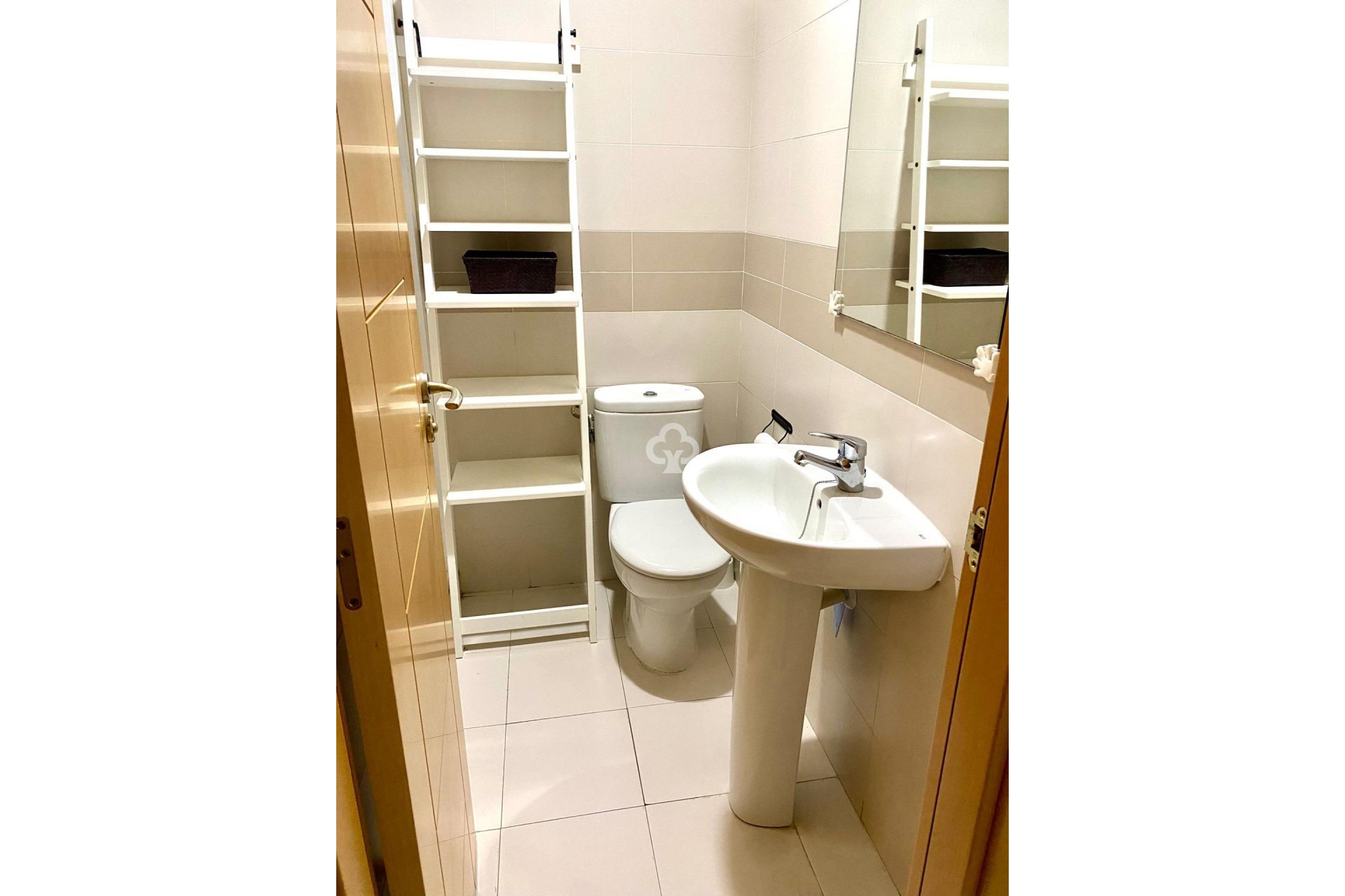 Resale - Apartament -
Fuengirola - Carvajal