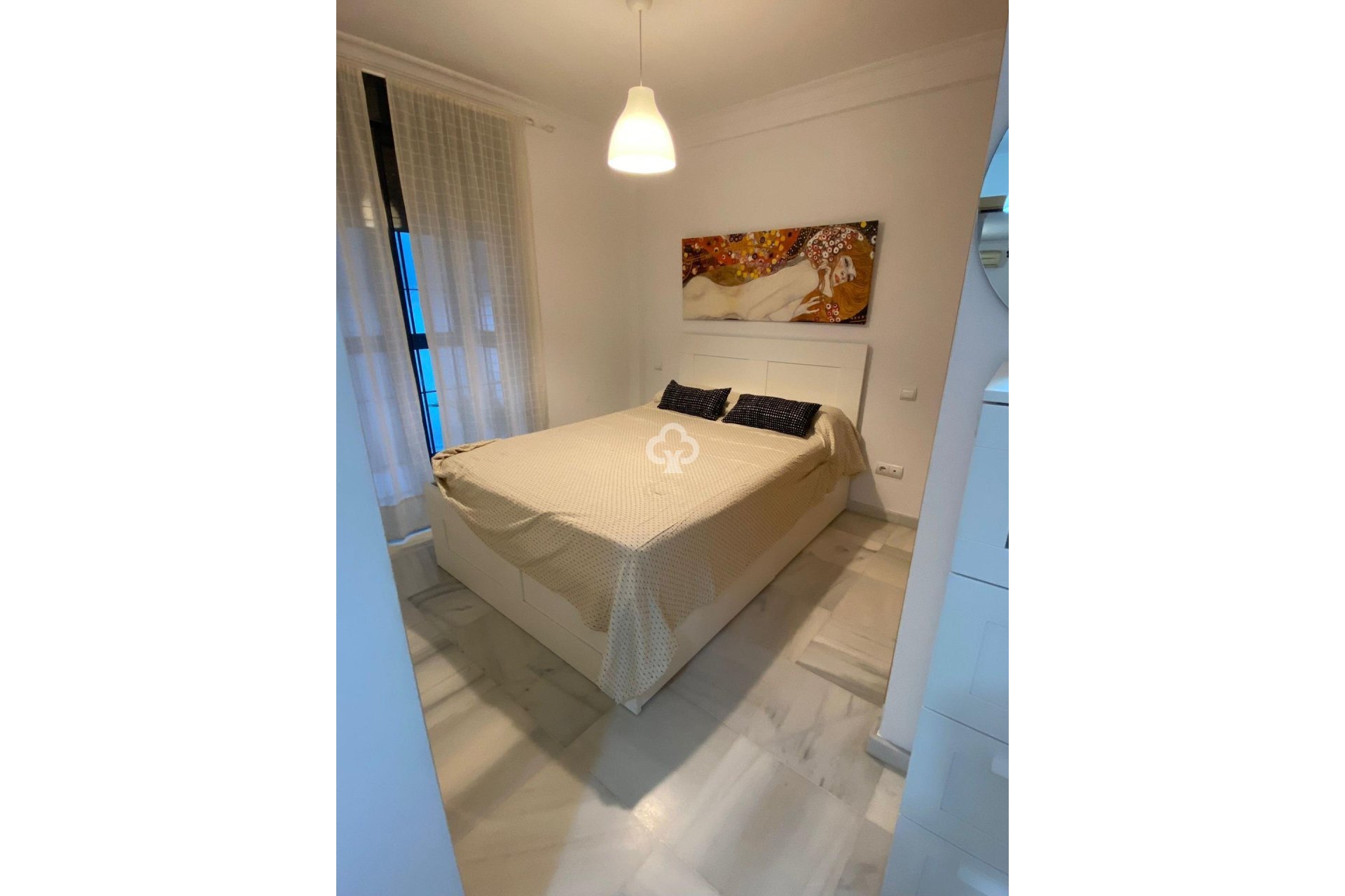 Resale - Apartament -
Fuengirola - Carvajal