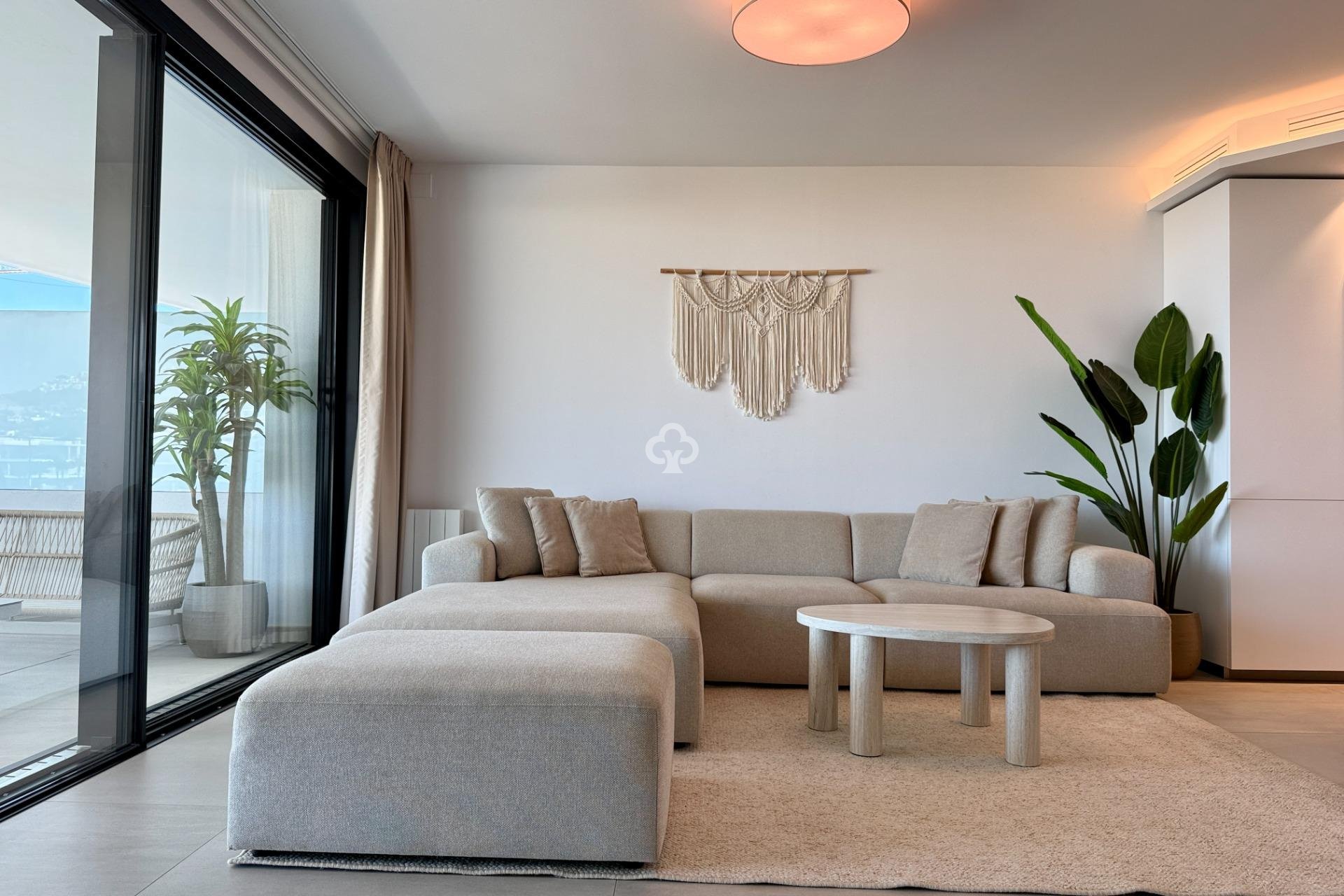 Resale - Apartament -
Fuengirola - El Higuerón