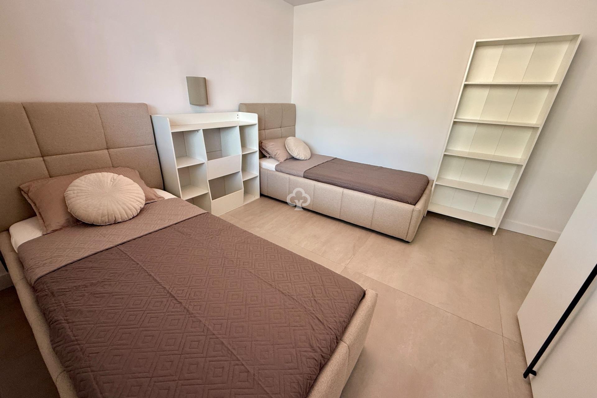 Resale - Apartament -
Fuengirola - El Higuerón