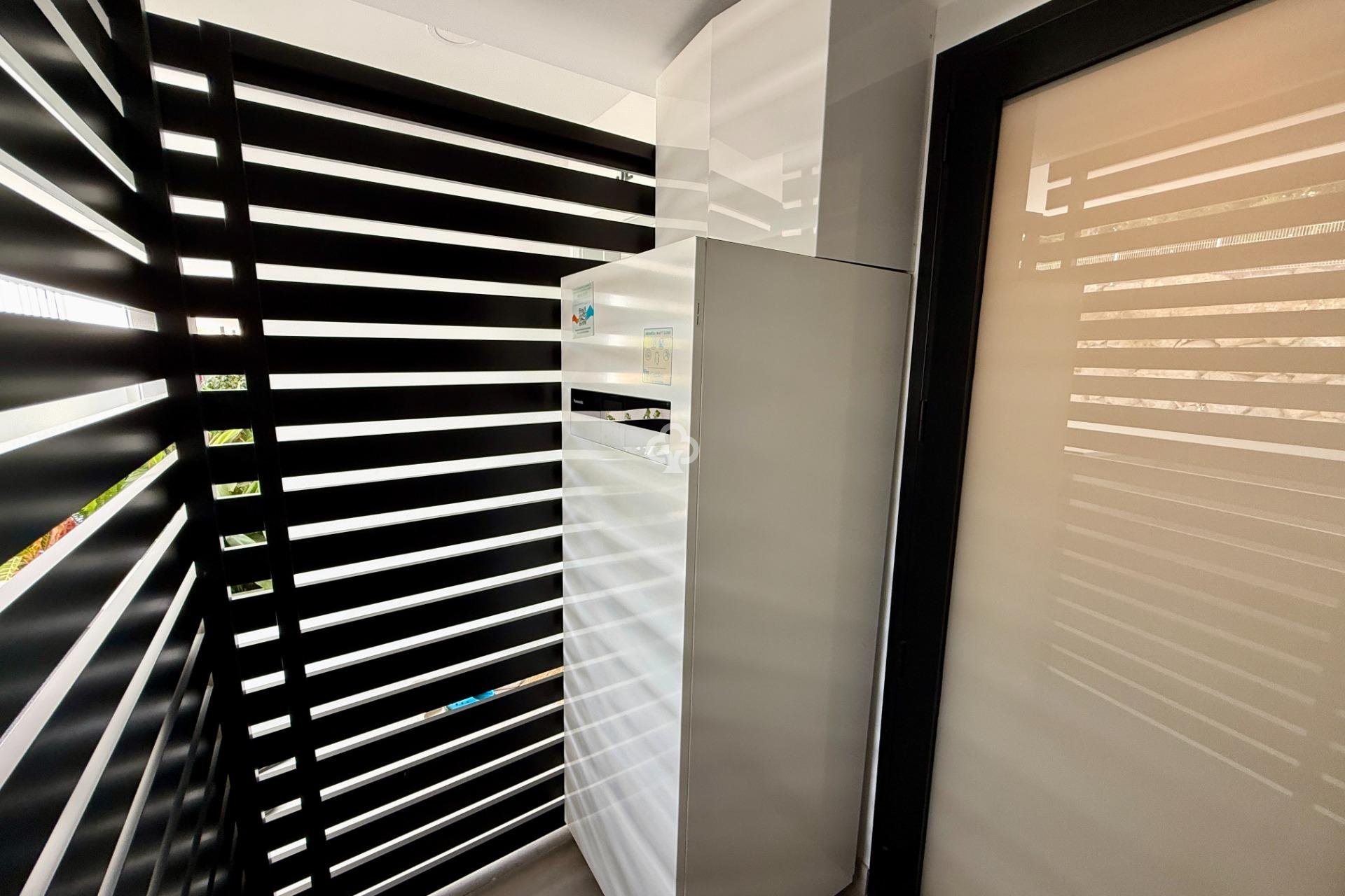 Resale - Apartament -
Fuengirola - El Higuerón
