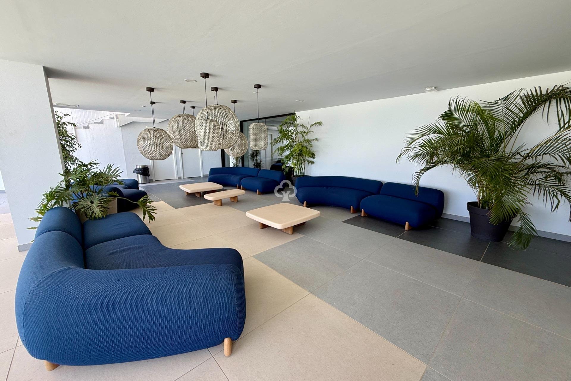 Resale - Apartament -
Fuengirola - El Higuerón