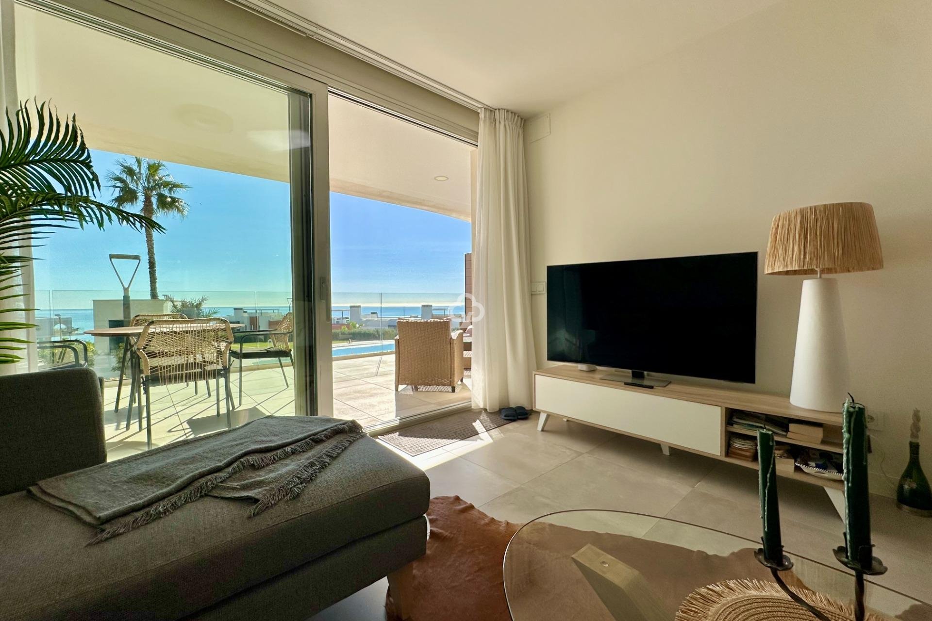 Resale - Apartament -
Fuengirola - El Higuerón