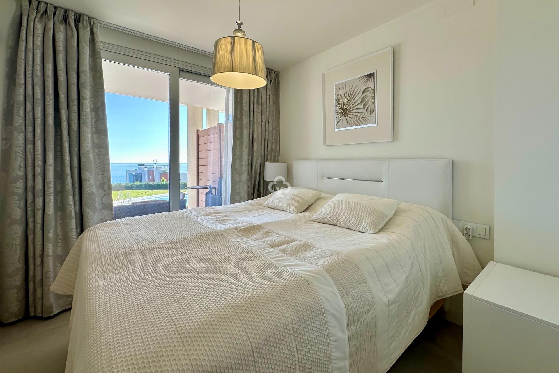 Resale - Apartament -
Fuengirola - El Higuerón