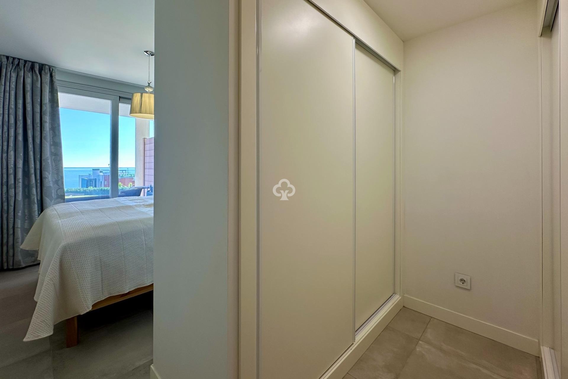 Resale - Apartament -
Fuengirola - El Higuerón