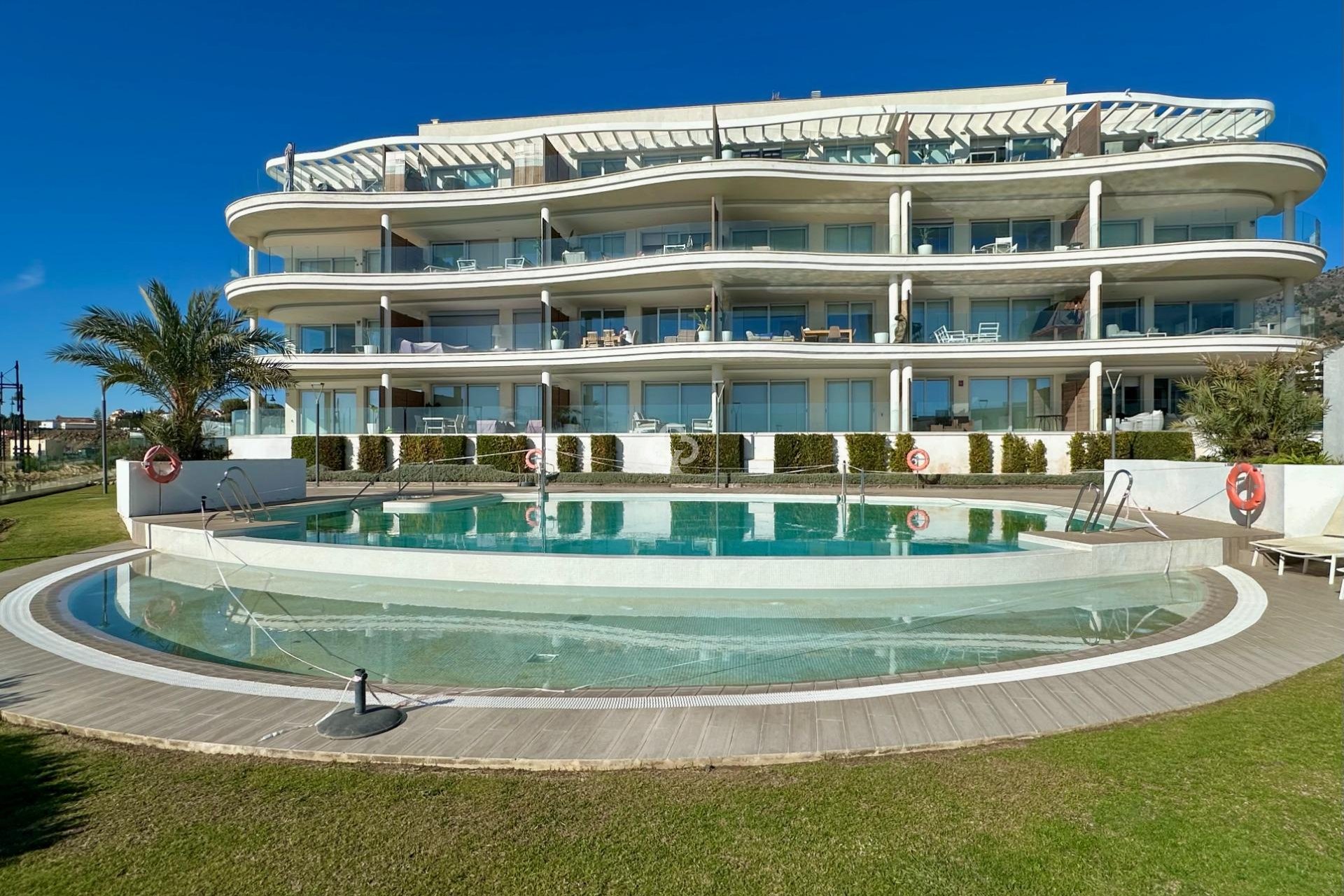 Resale - Apartament -
Fuengirola - El Higuerón