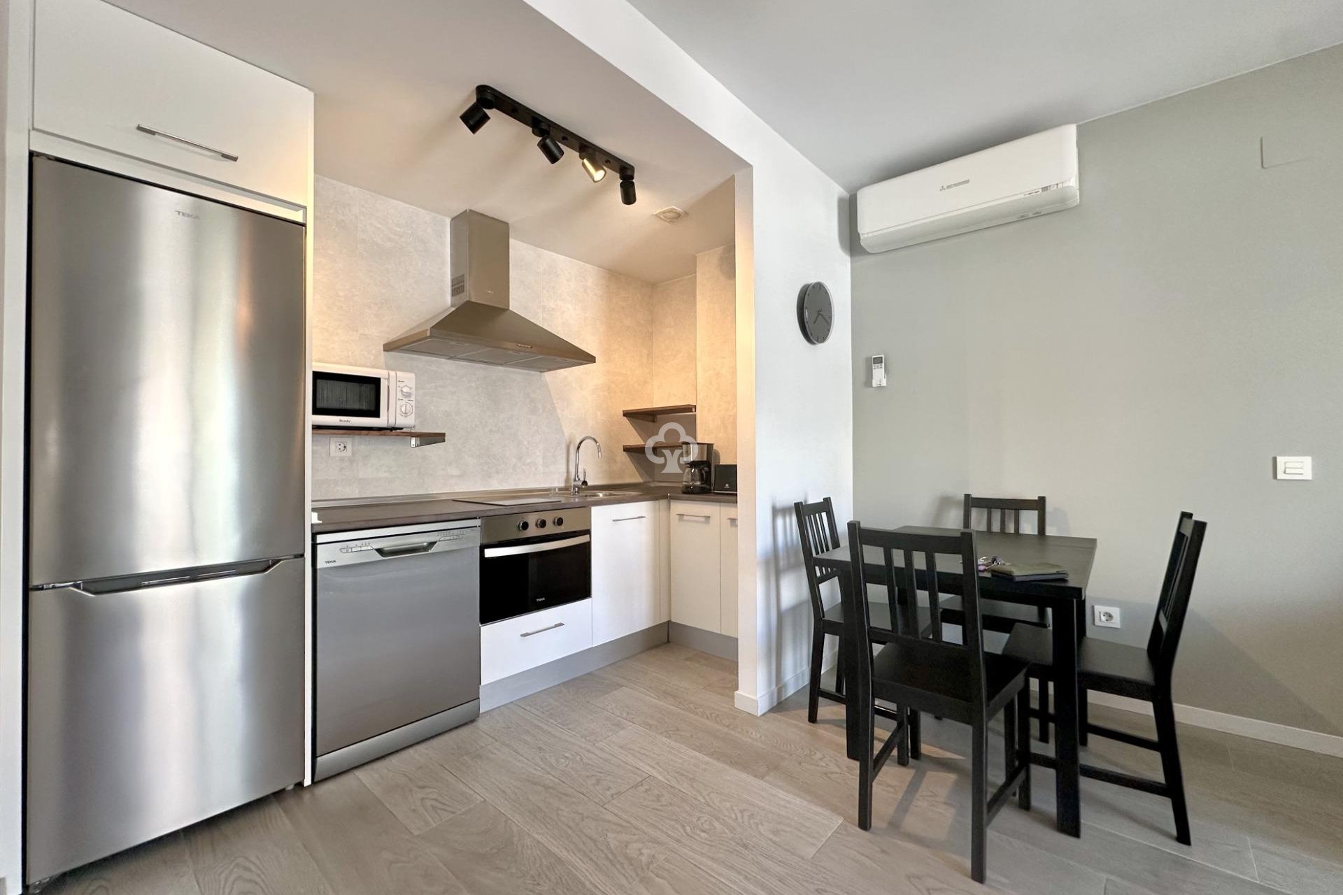 Resale - Apartament -
Fuengirola - Los Boliches