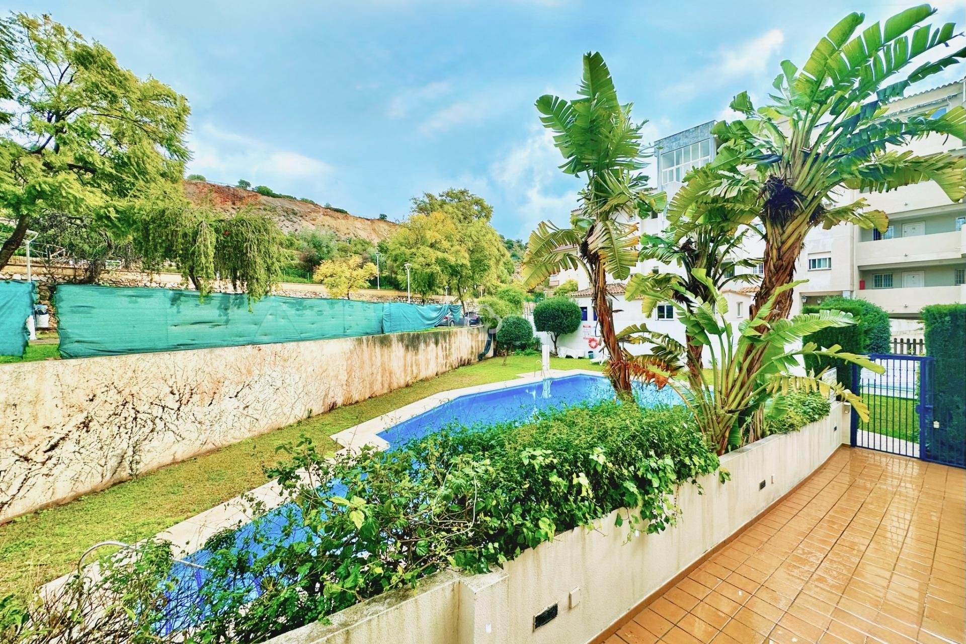 Resale - Apartament -
Fuengirola - Los Pacos