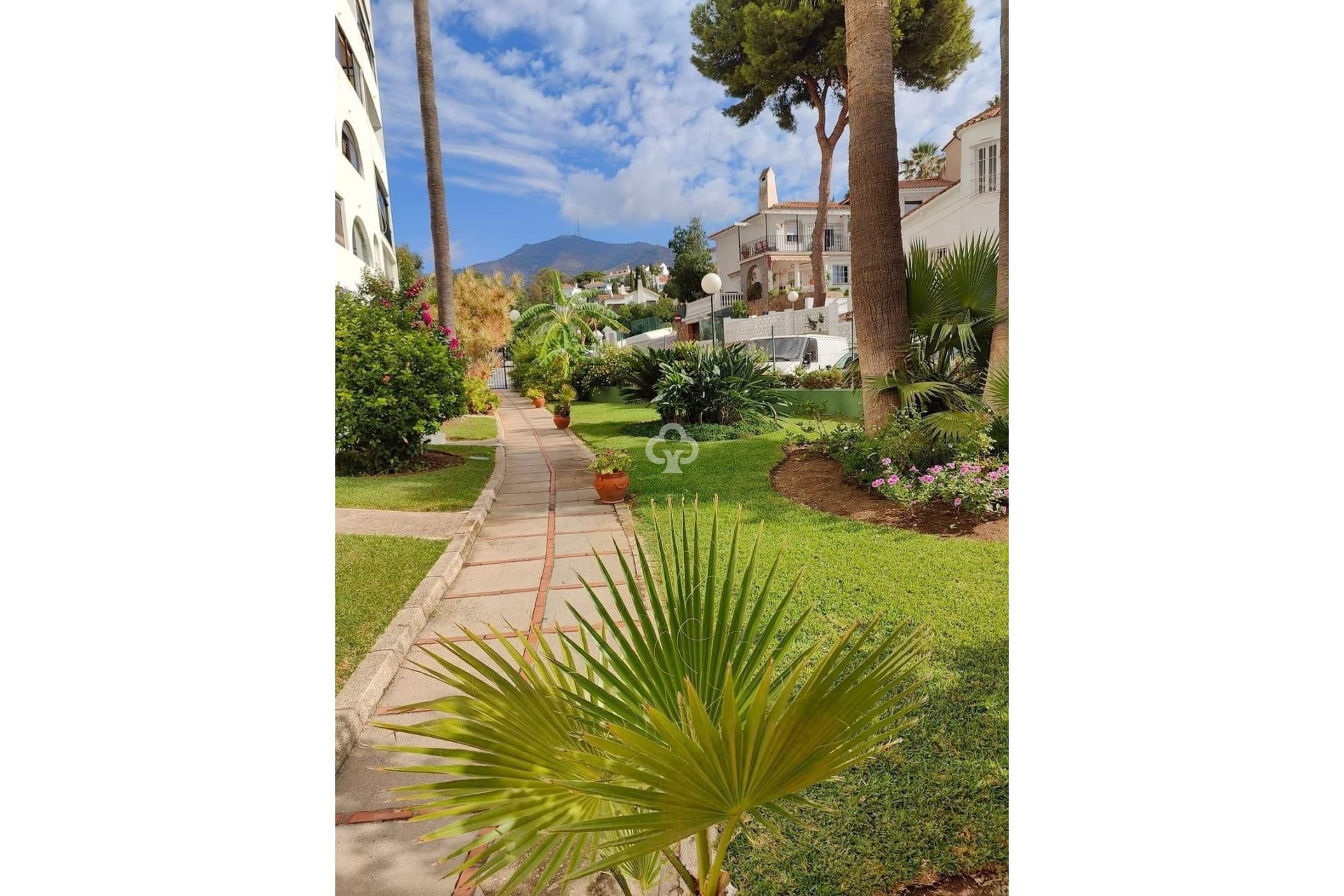 Resale - Apartament -
Fuengirola - Torreblanca del Sol