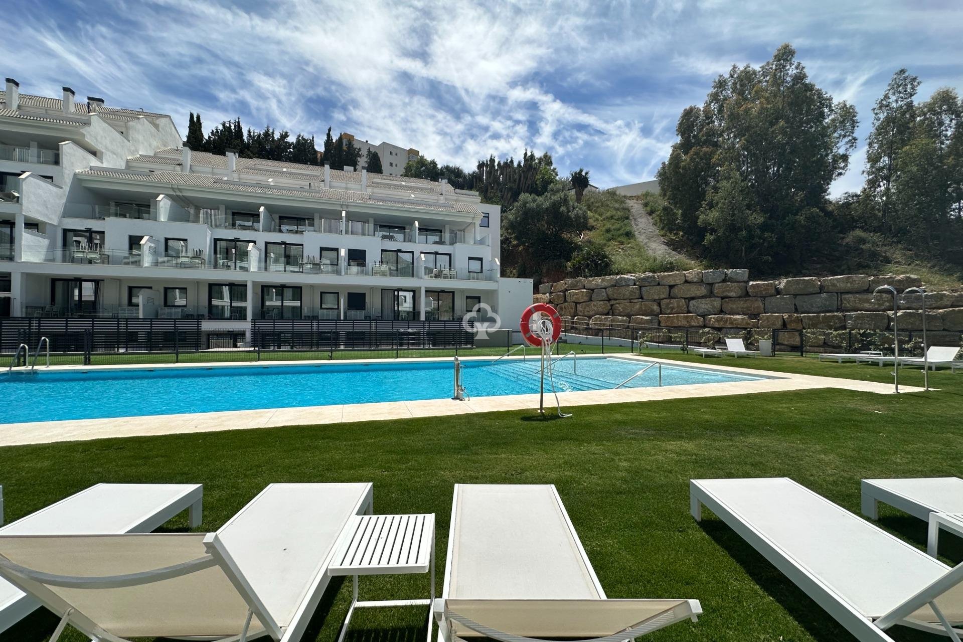 Resale - Apartament -
Fuengirola - Torreblanca del Sol