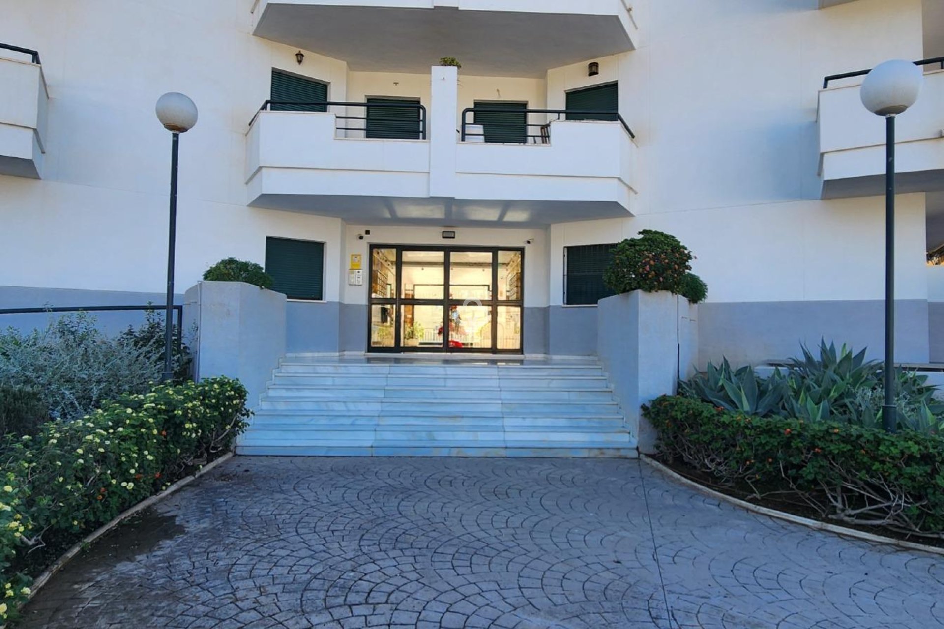 Resale - Apartament -
Fuengirola - Torreblanca del Sol