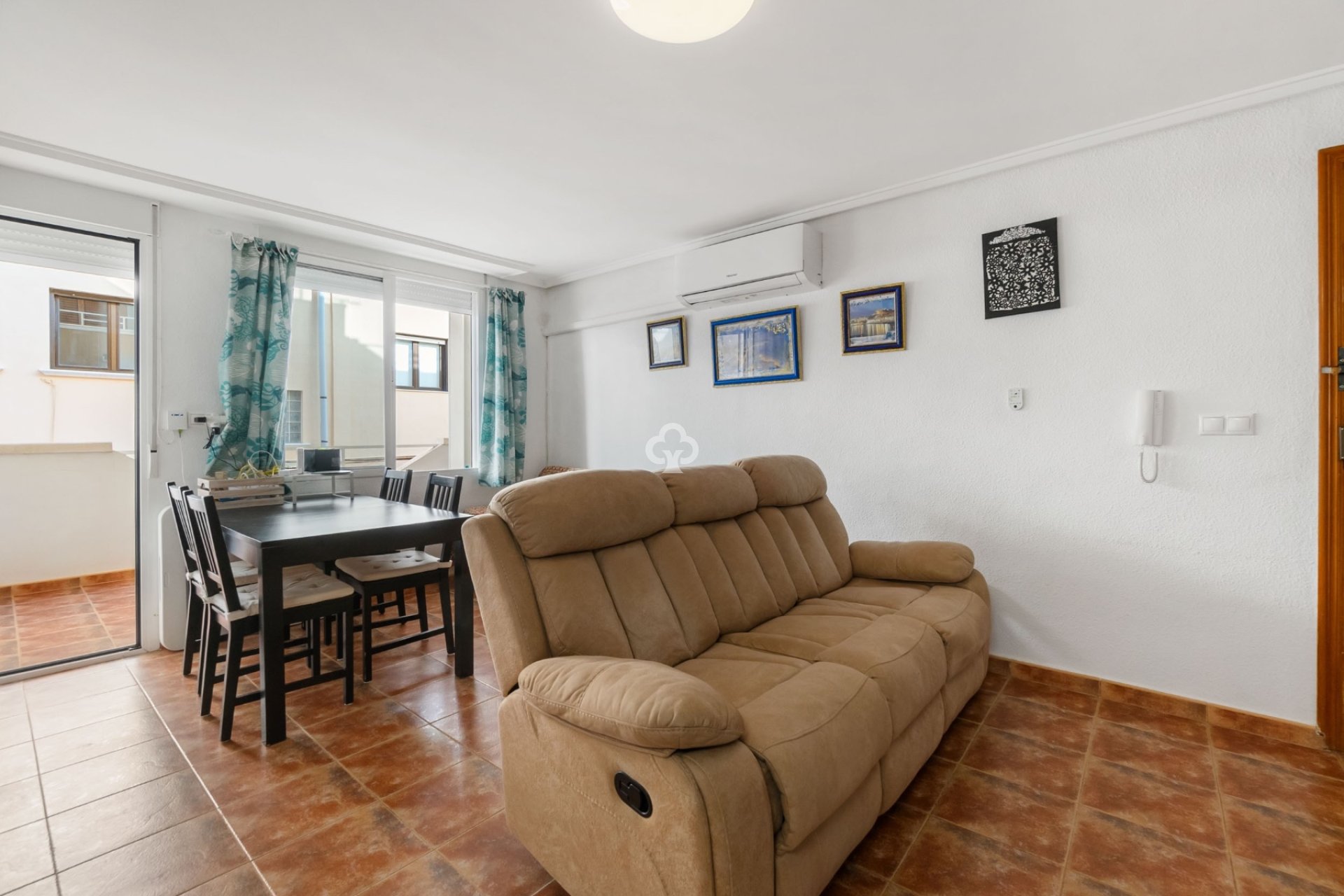 Resale - Apartament -
La Mata