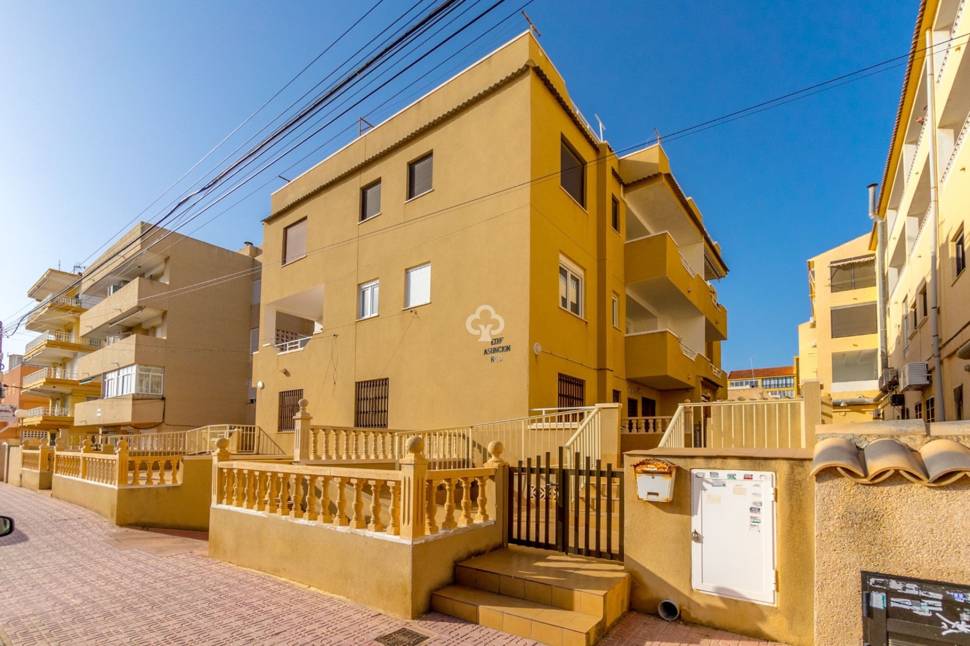 Resale - Apartament -
La Mata