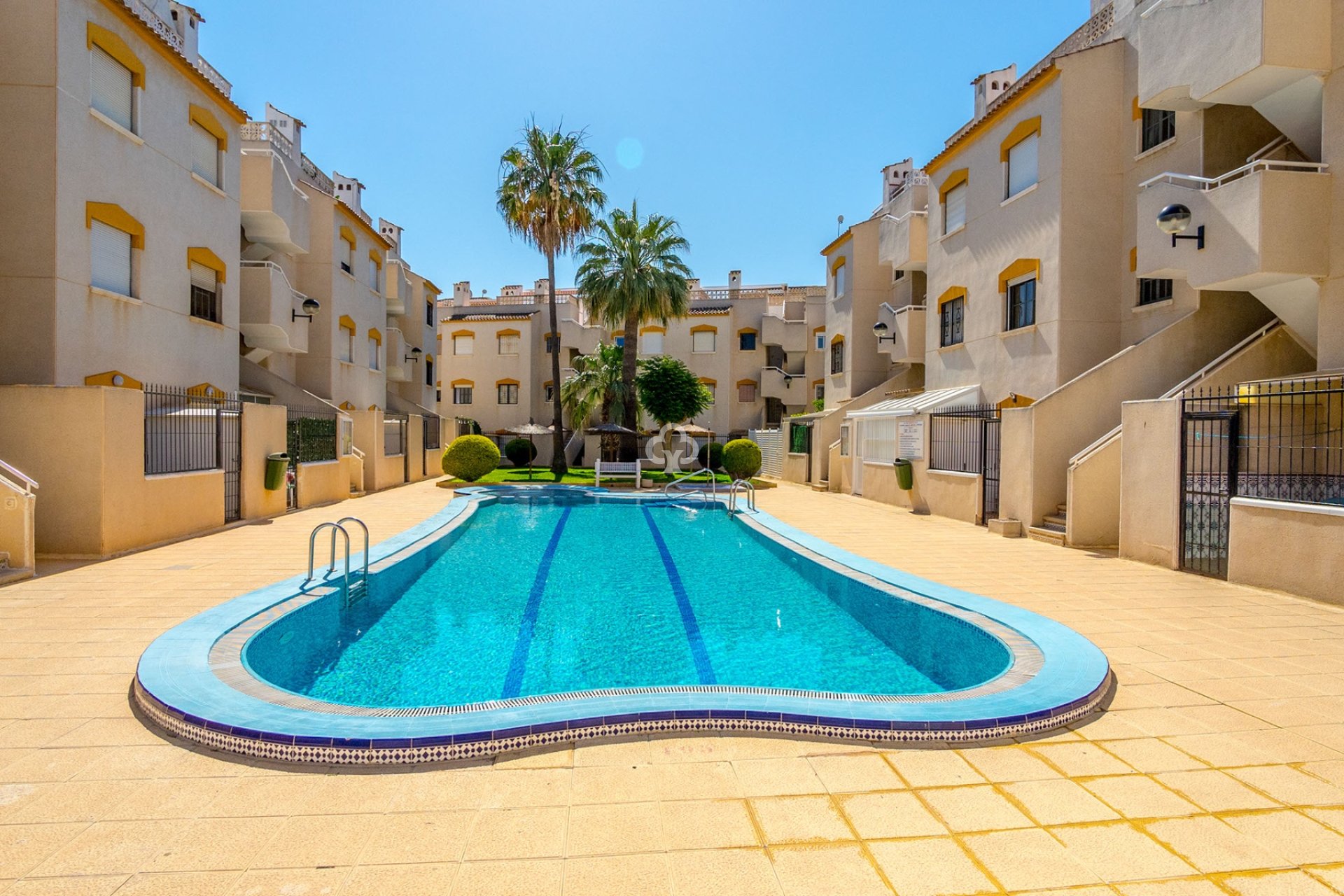 Resale - Apartament -
Orihuela Costa - Punta Prima