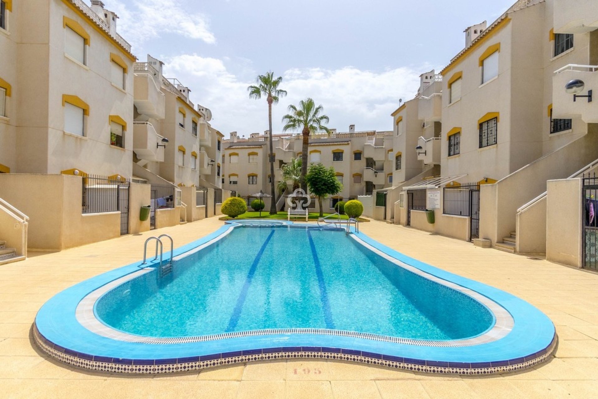 Resale - Apartament -
Orihuela Costa - Punta Prima