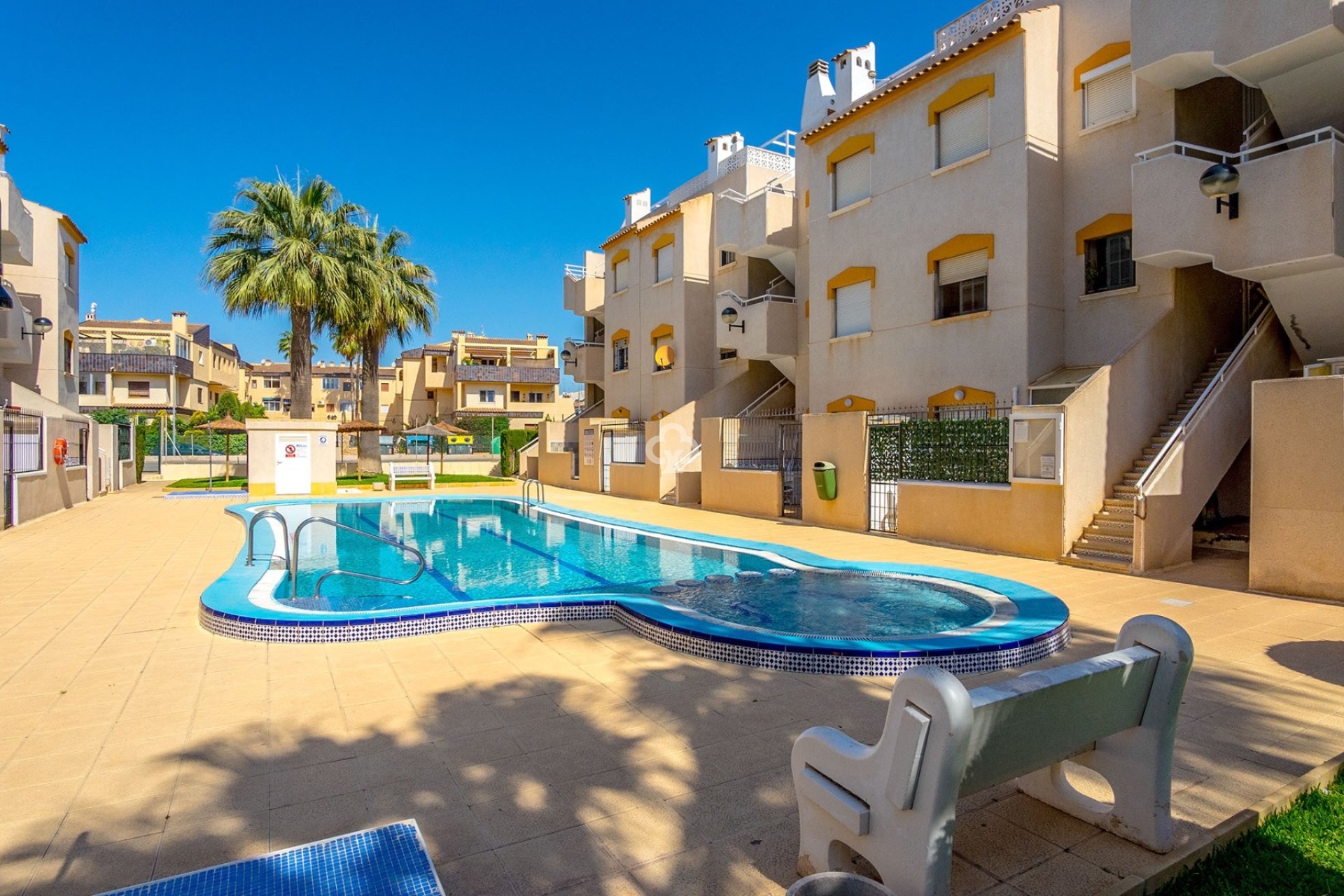 Resale - Apartament -
Orihuela Costa - Punta Prima