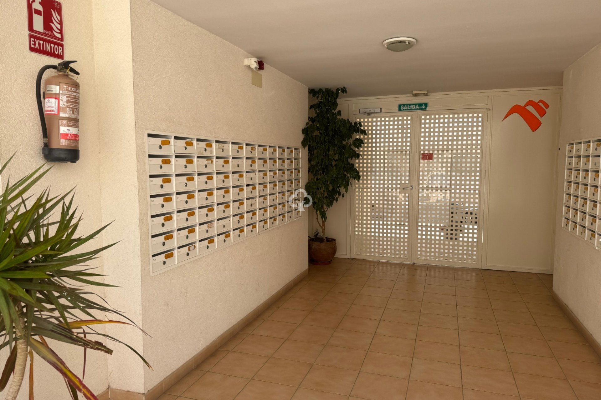 Resale - Apartment / flat -
Almoradí