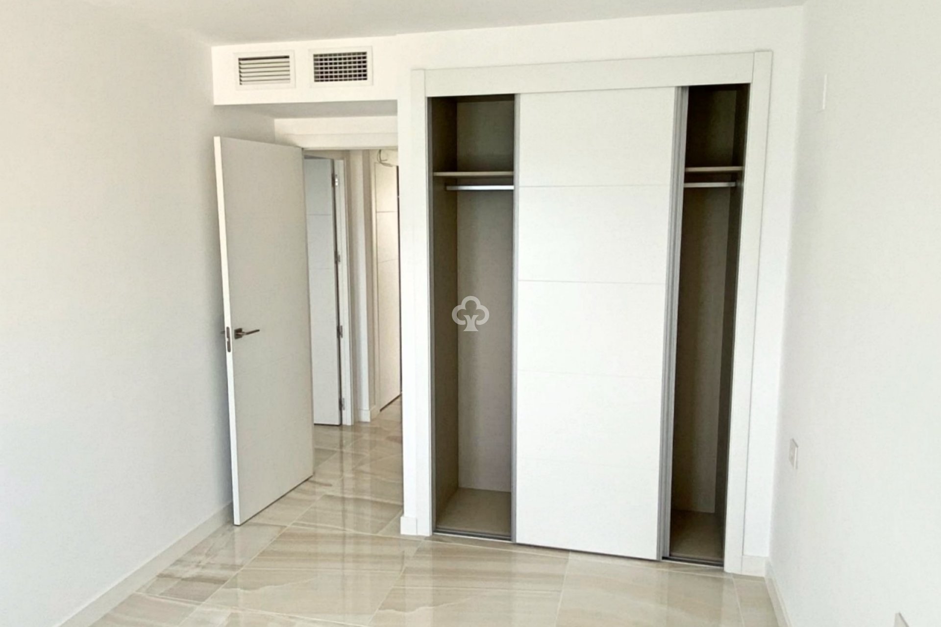 Resale - Apartment / flat -
Orihuela Costa - Punta Prima