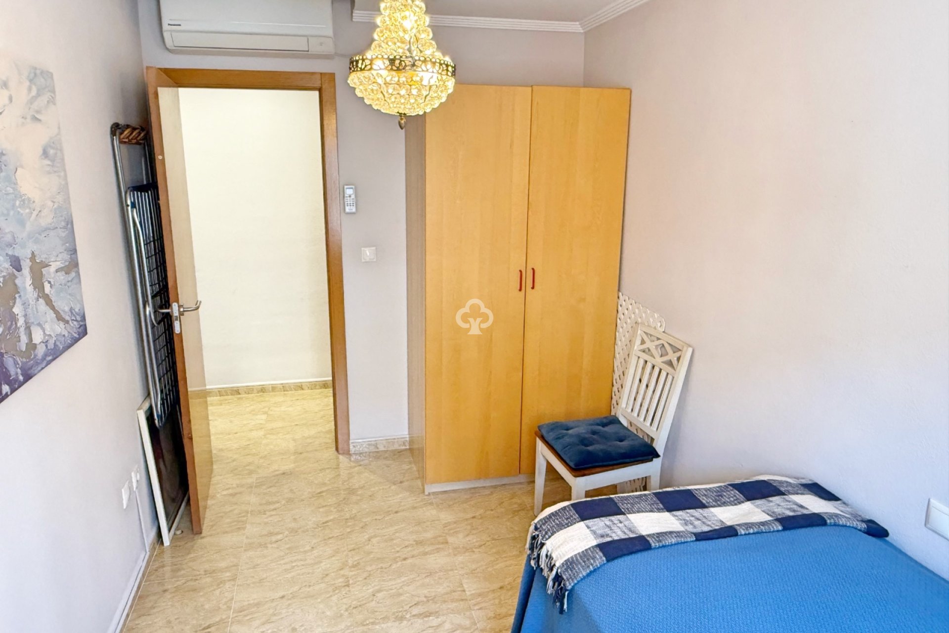 Resale - Apartment / flat -
Torrevieja - Centro