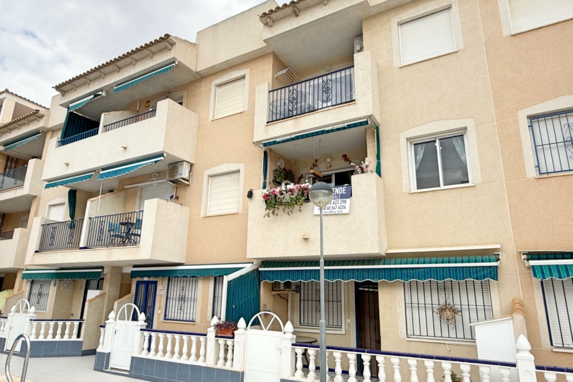 Resale - Apartment / flat -
Torrevieja - El Acequión - Los Náufragos