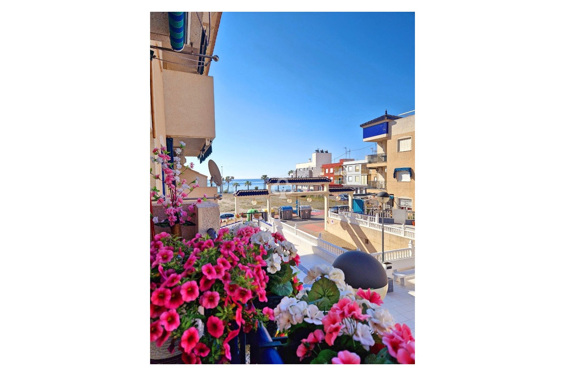 Resale - Apartment / flat -
Torrevieja - El Acequión - Los Náufragos