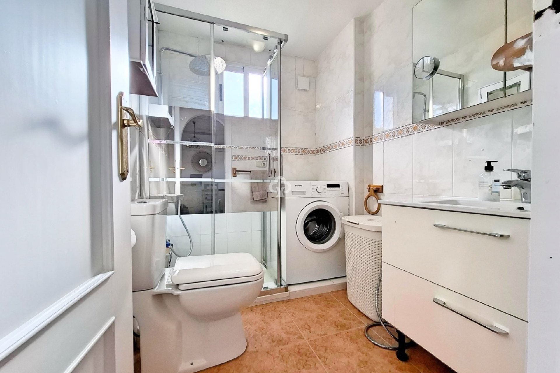 Resale - Apartment / flat -
Torrevieja - Nueva Torrevieja - Aguas Nuevas