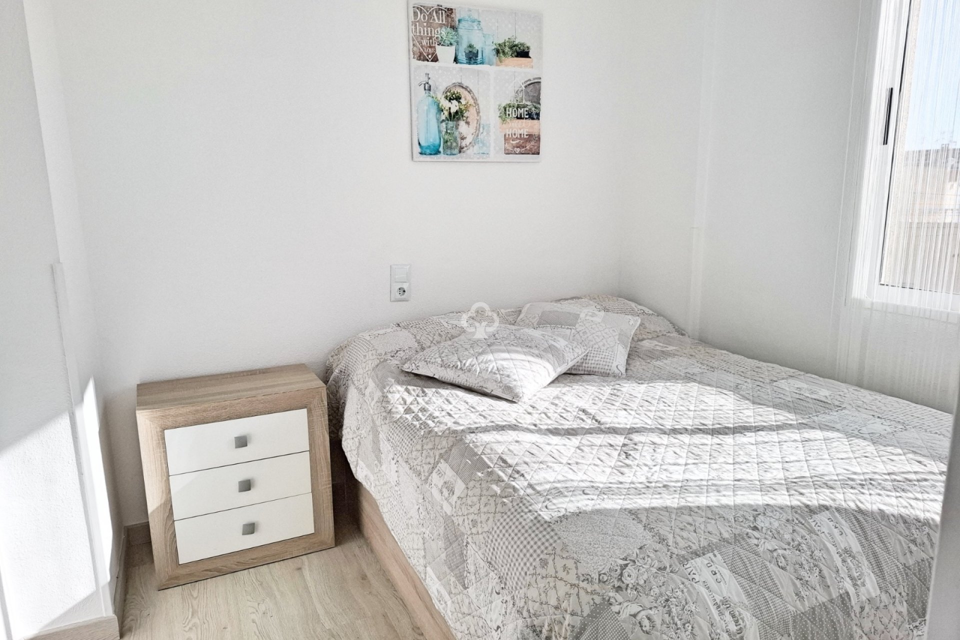 Resale - Apartment / flat -
Torrevieja - Nueva Torrevieja - Aguas Nuevas