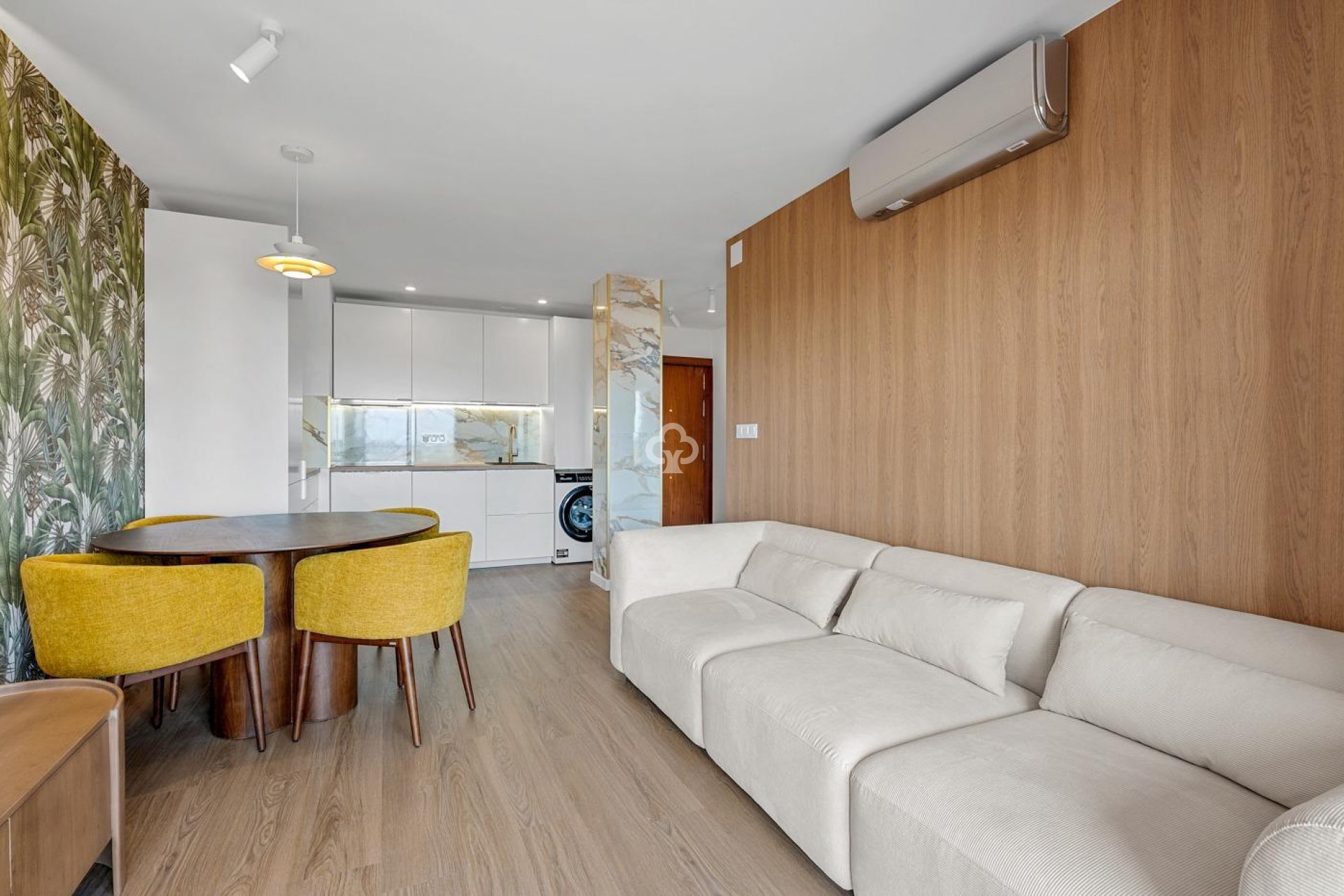 Resale - Apartment -
Torrevieja - Punta Prima