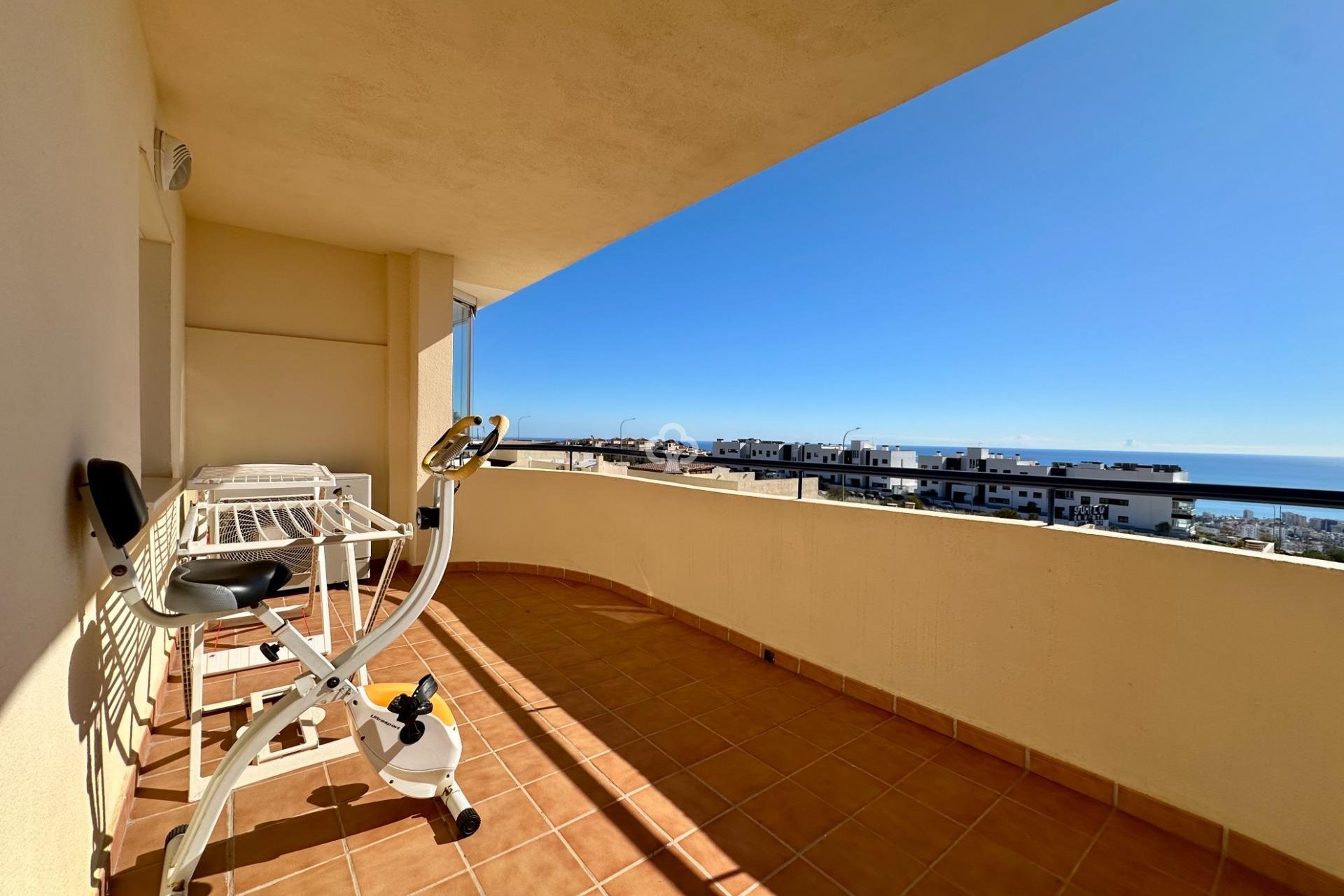 Resale - Ático Dúplex -
Benalmádena - Santangelo