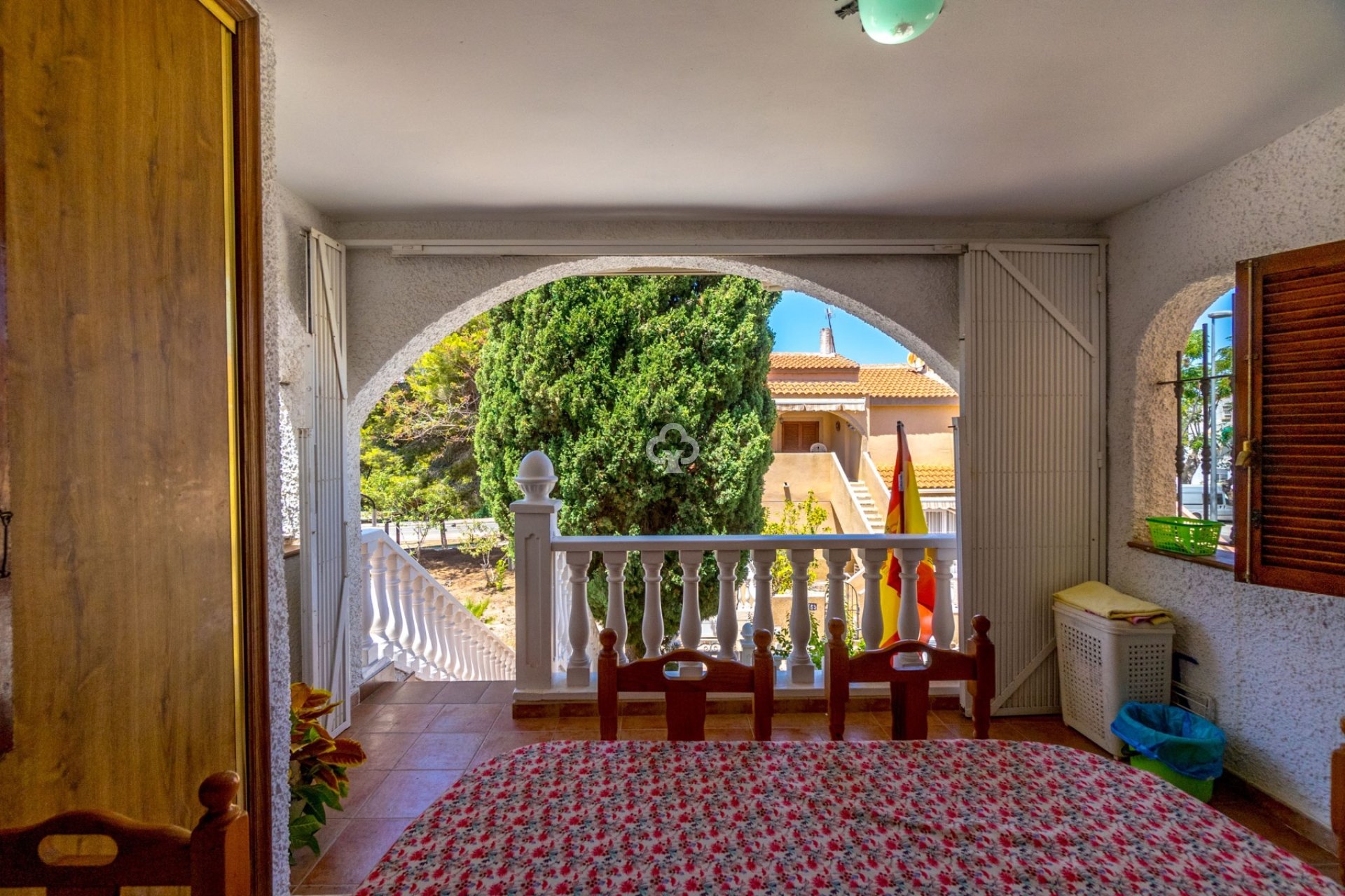 Resale - Bungalow -
Mil Palmeras