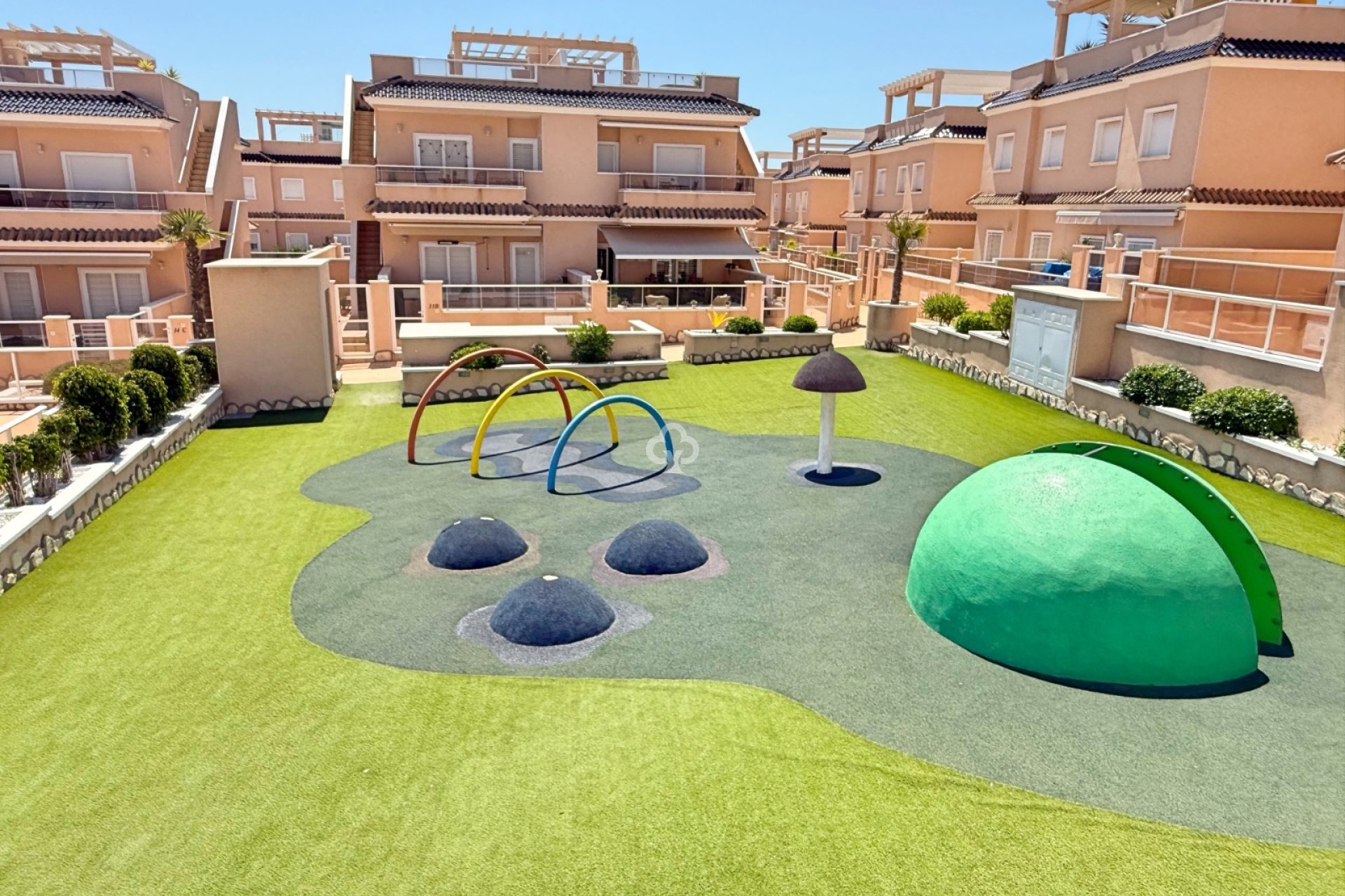 Resale - Bungalow -
Orihuela Costa - Punta Prima