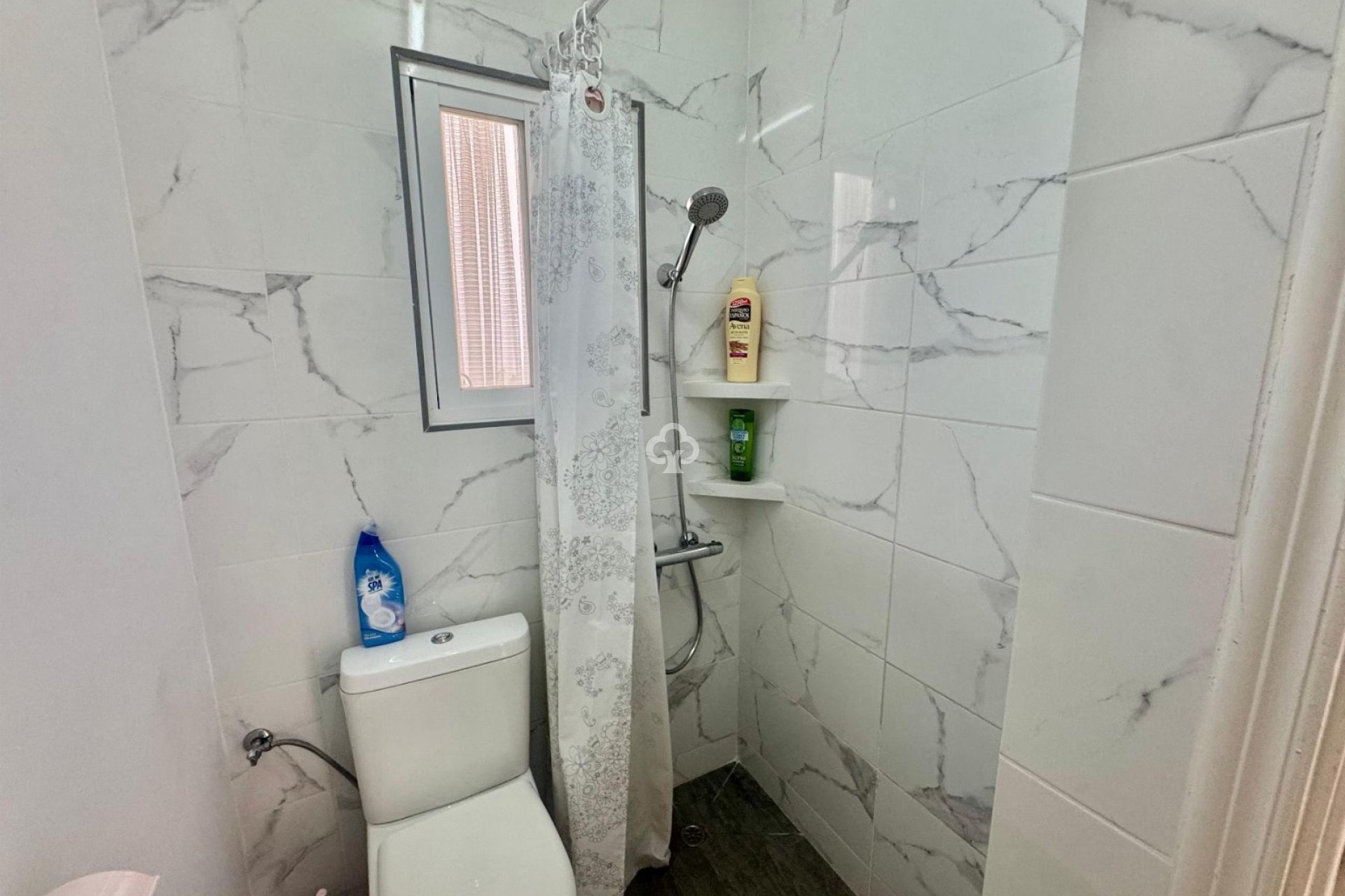 Resale - Bungalow -
Torrevieja - 03184