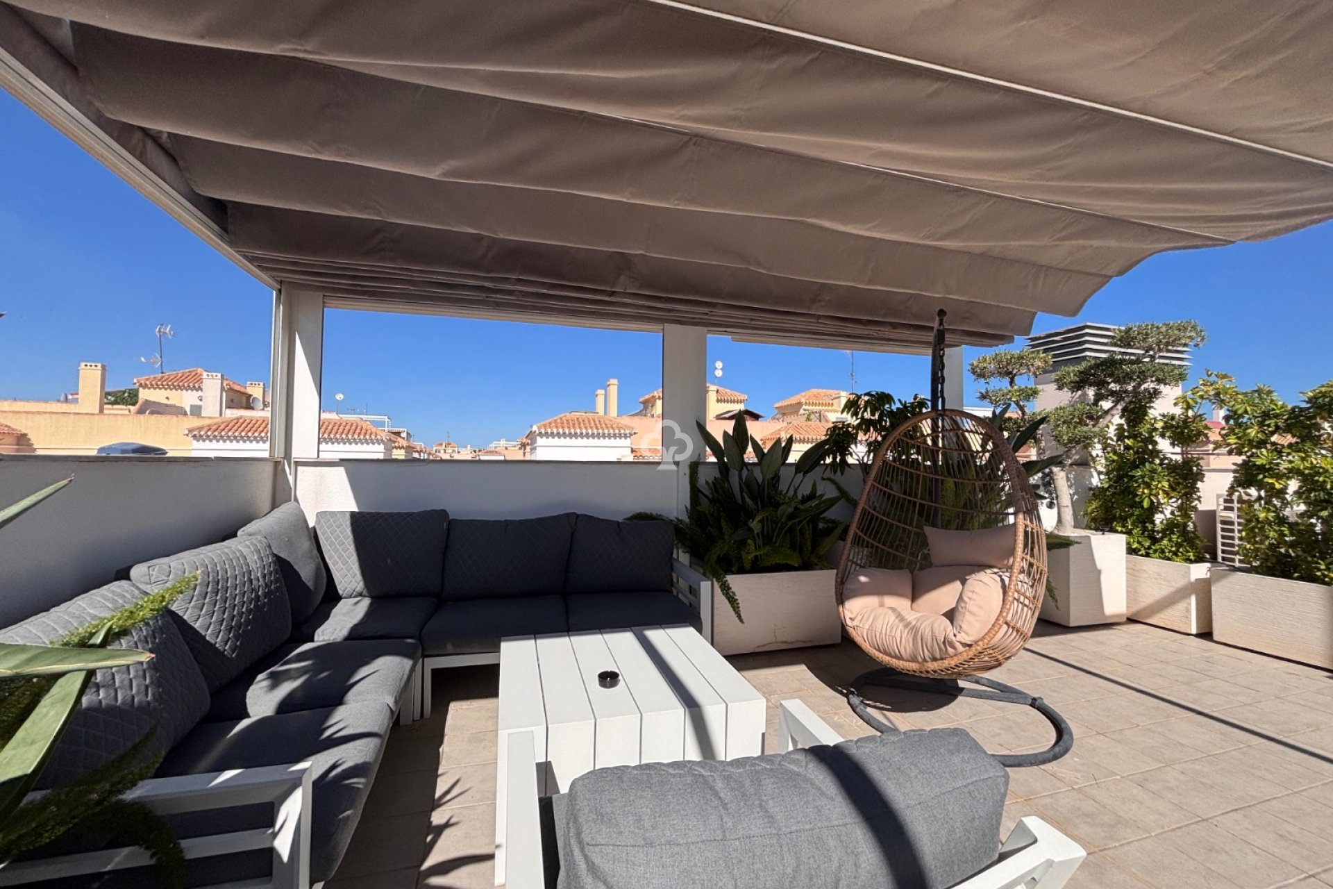 Resale - Bungalow -
Torrevieja - 03185