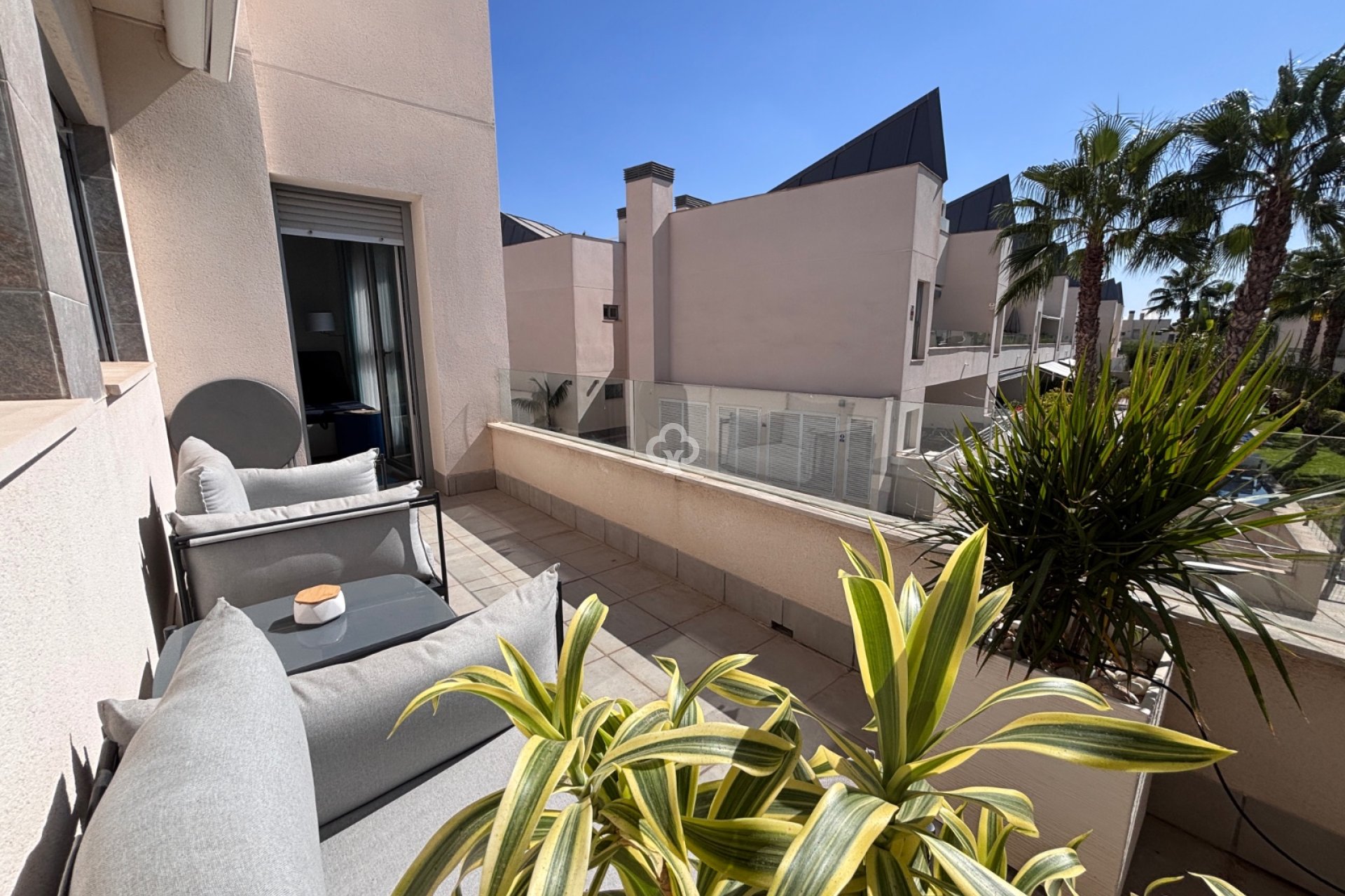 Resale - Bungalow -
Torrevieja - 03185