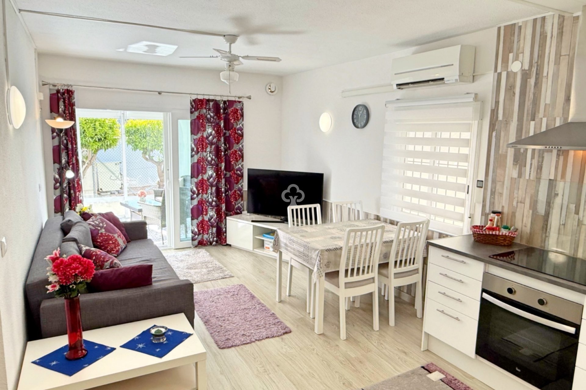 Resale - Bungalow -
Torrevieja - Los balcones