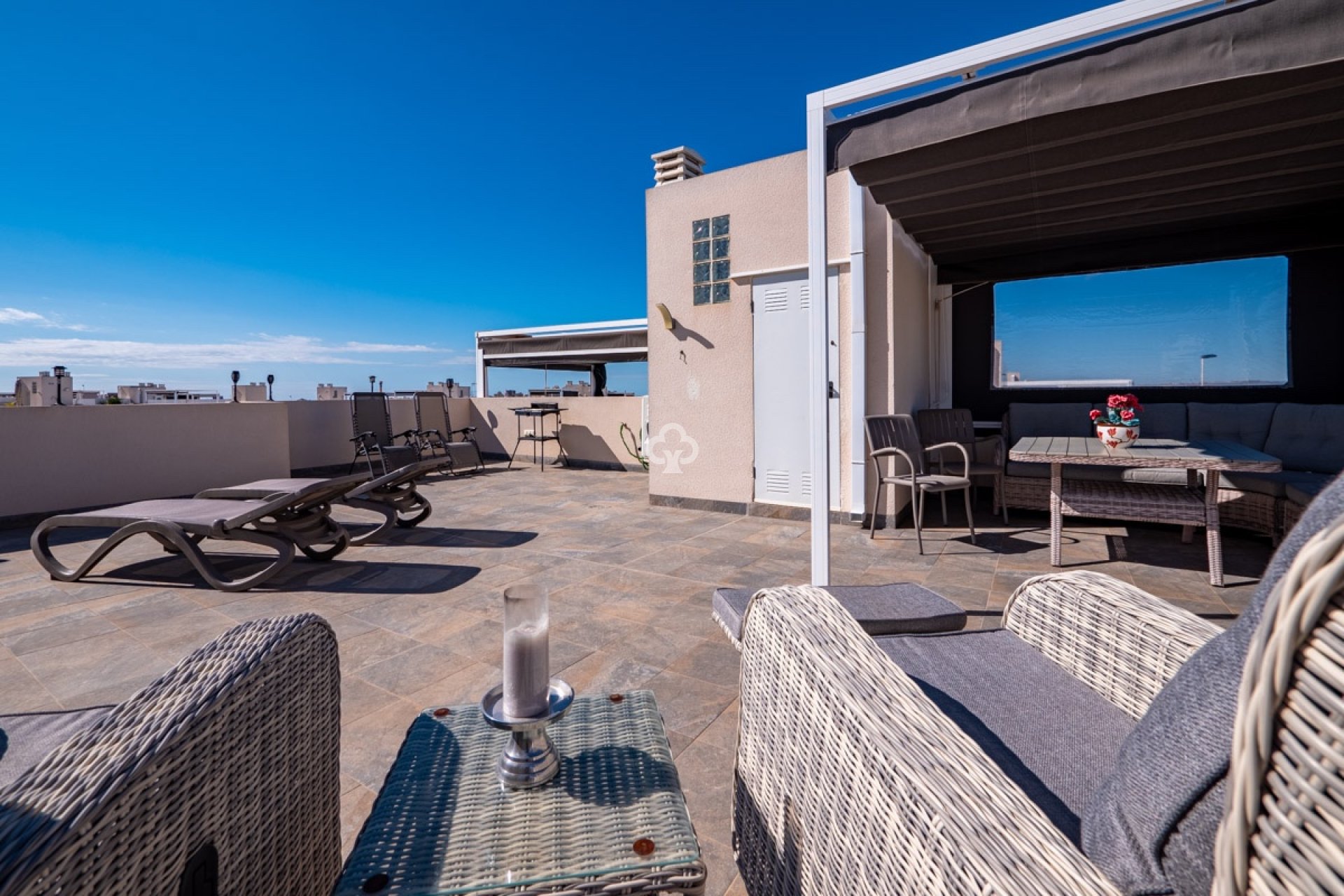 Resale - Bungalow -
Torrevieja - torrevieja